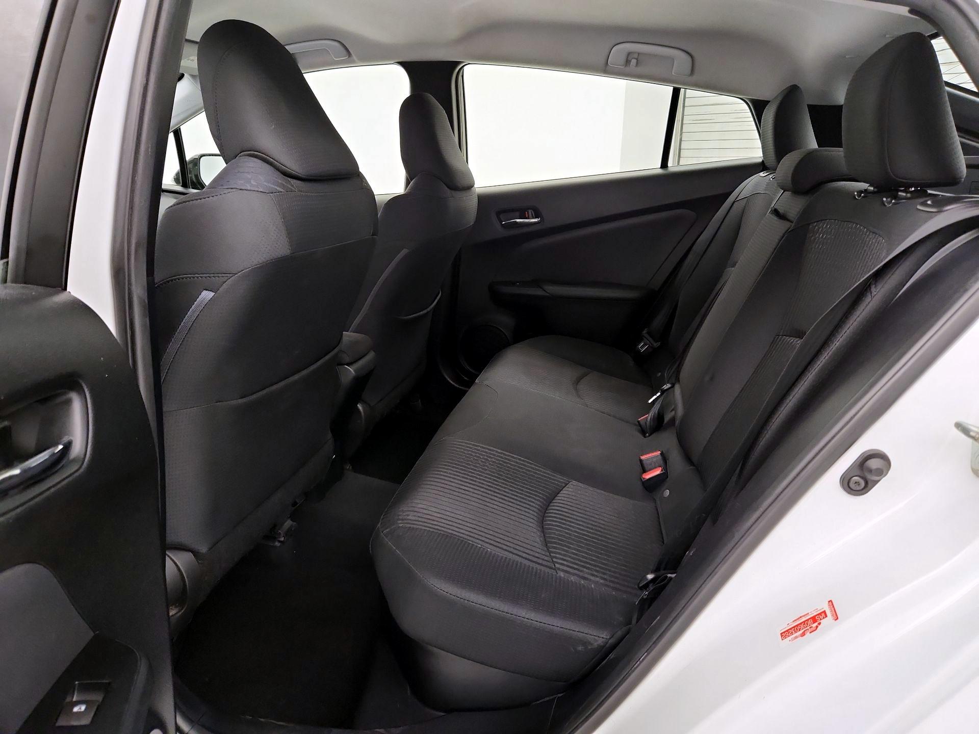Thumbnail: 2018 Toyota Prius - 19