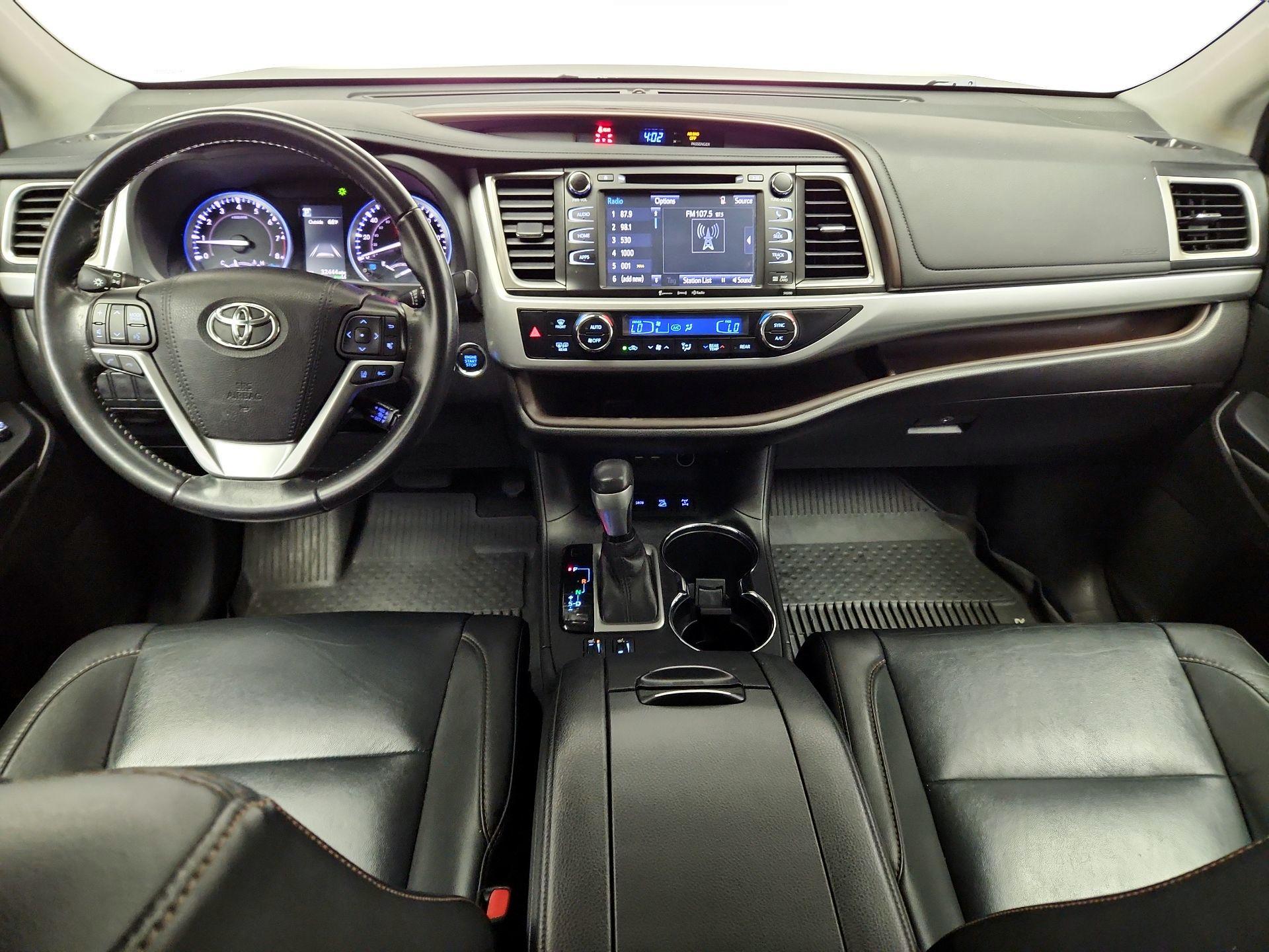 Thumbnail: 2019 Toyota Highlander - 9