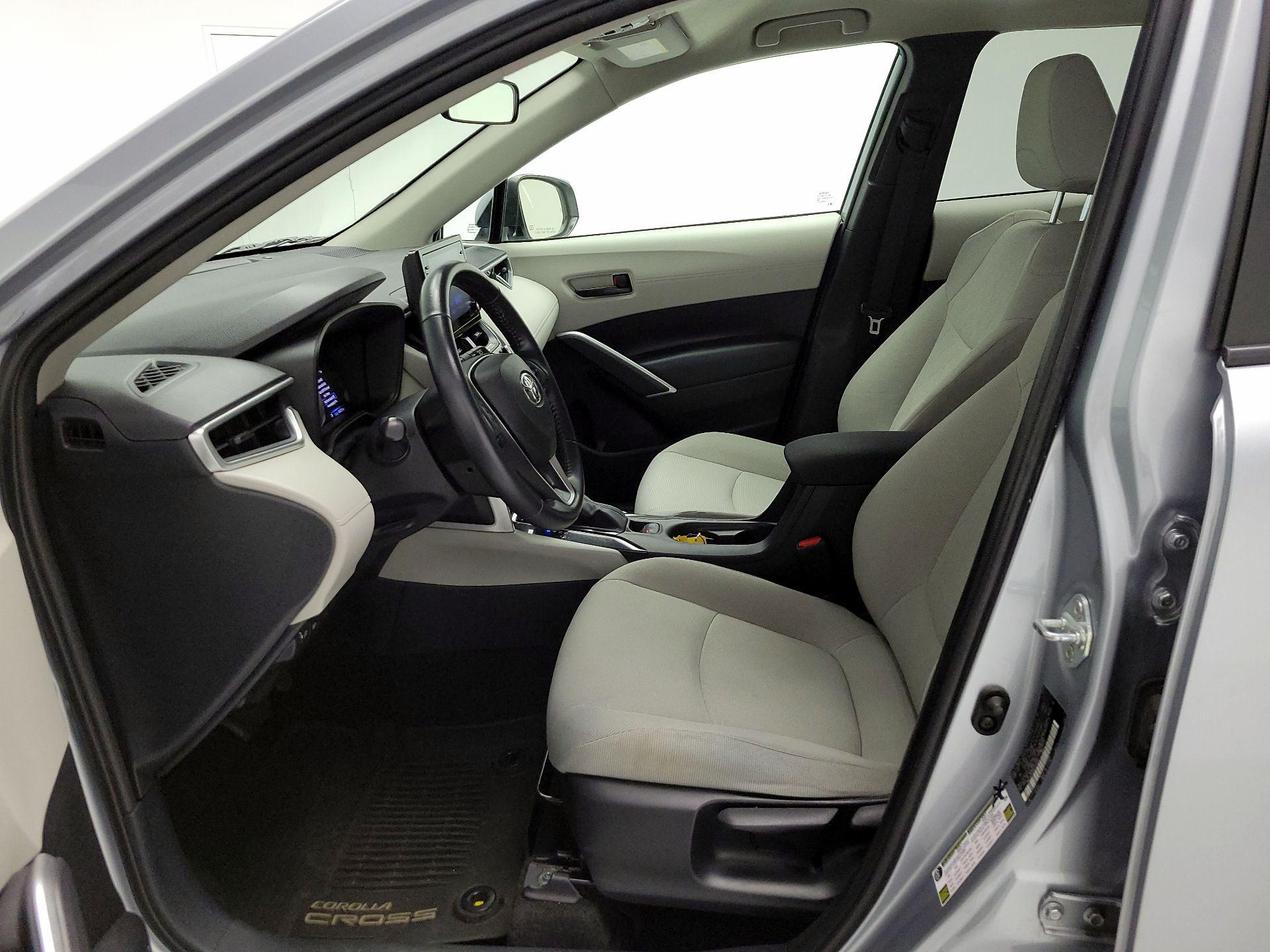 Thumbnail: 2022 Toyota Corolla Cross - 11