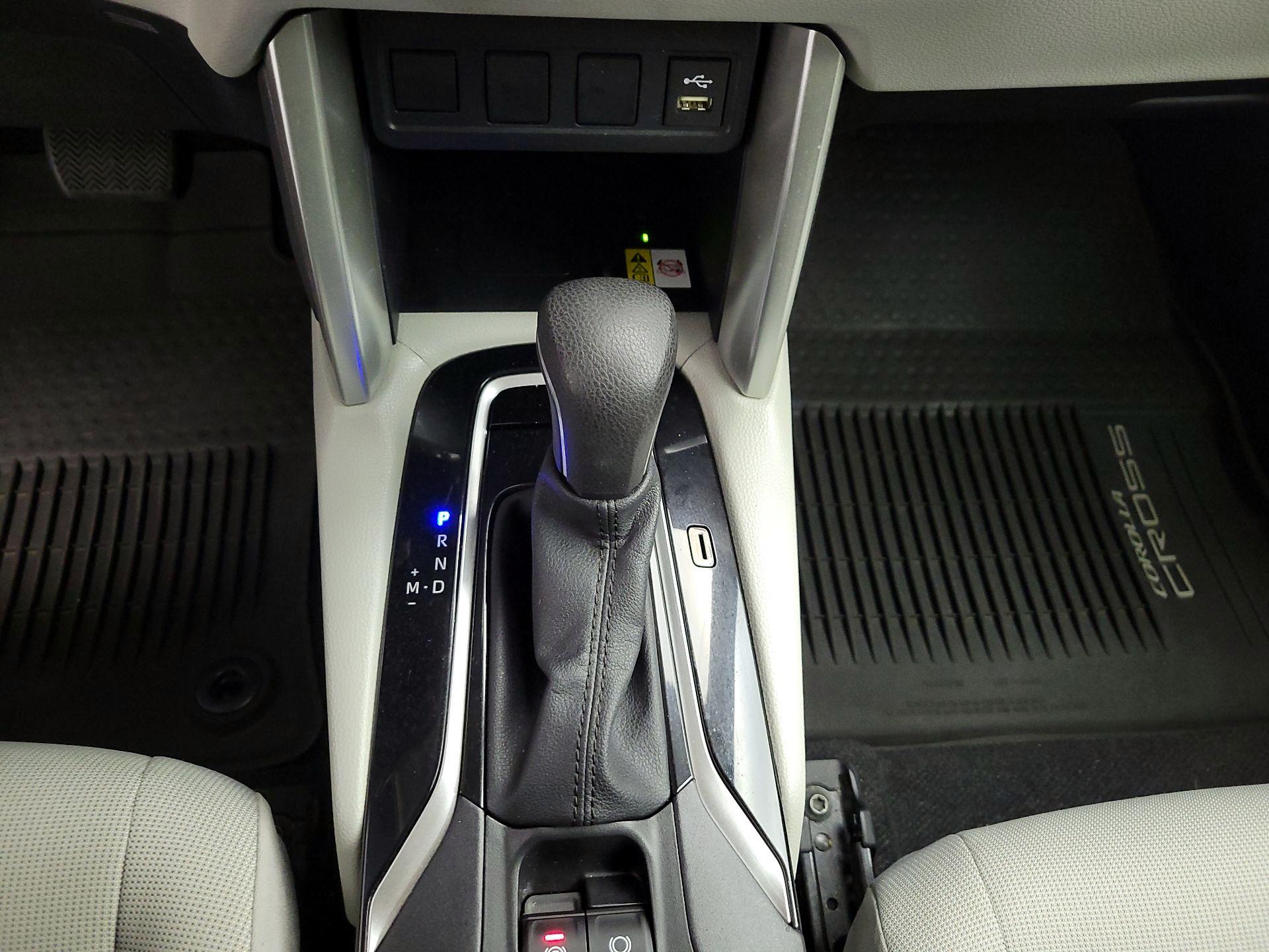 Thumbnail: 2022 Toyota Corolla Cross - 15