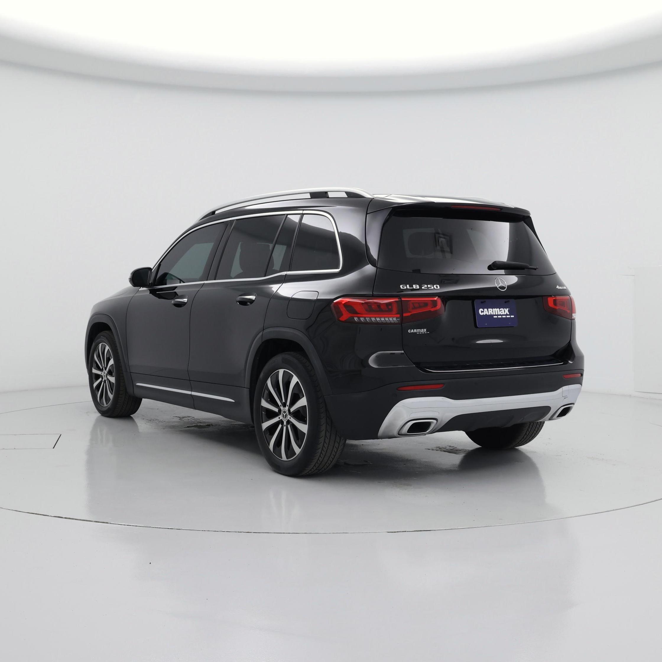 Thumbnail: 2021 Mercedes-Benz GLB - 2