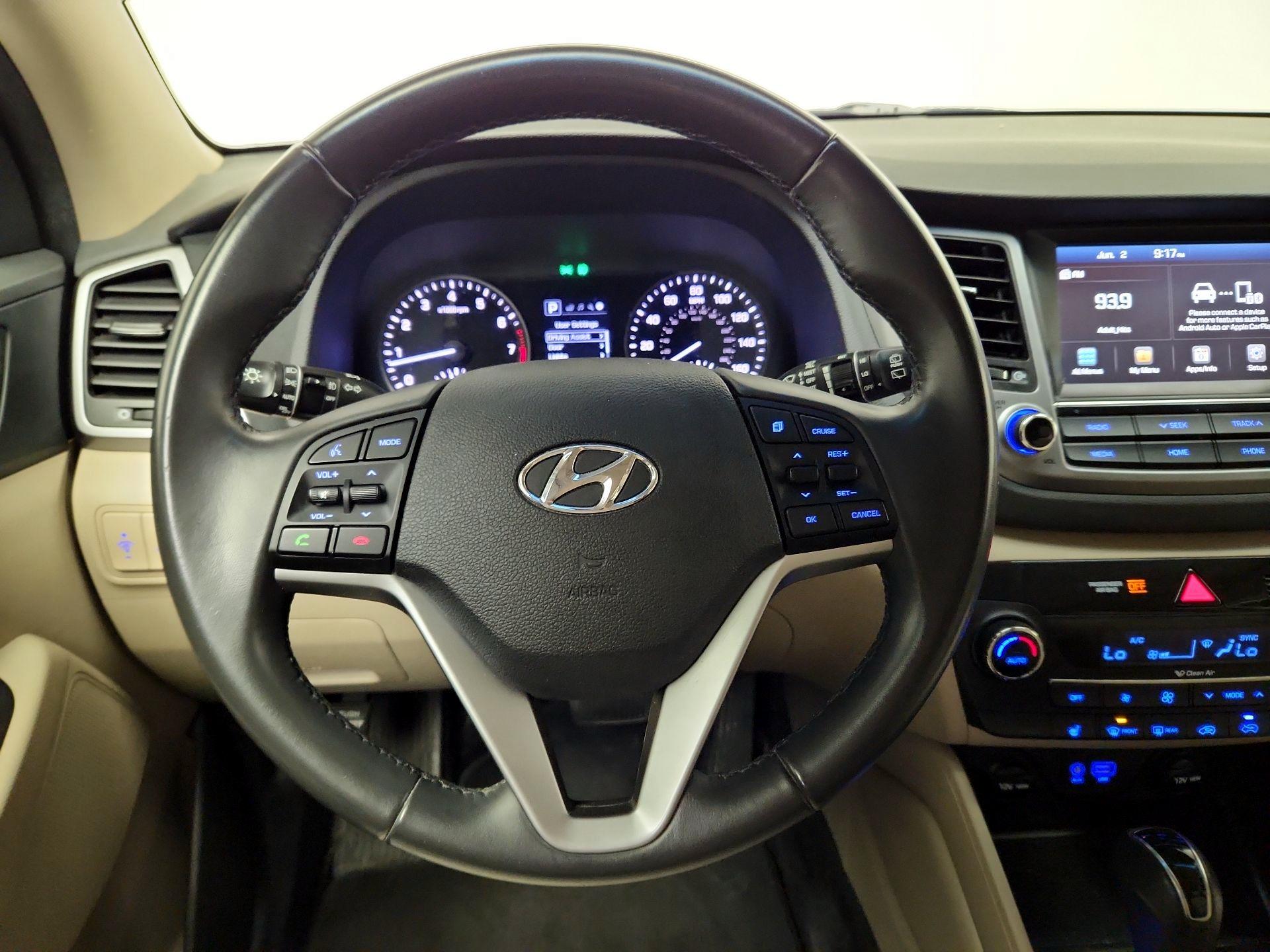 Thumbnail: 2018 Hyundai Tucson - 10