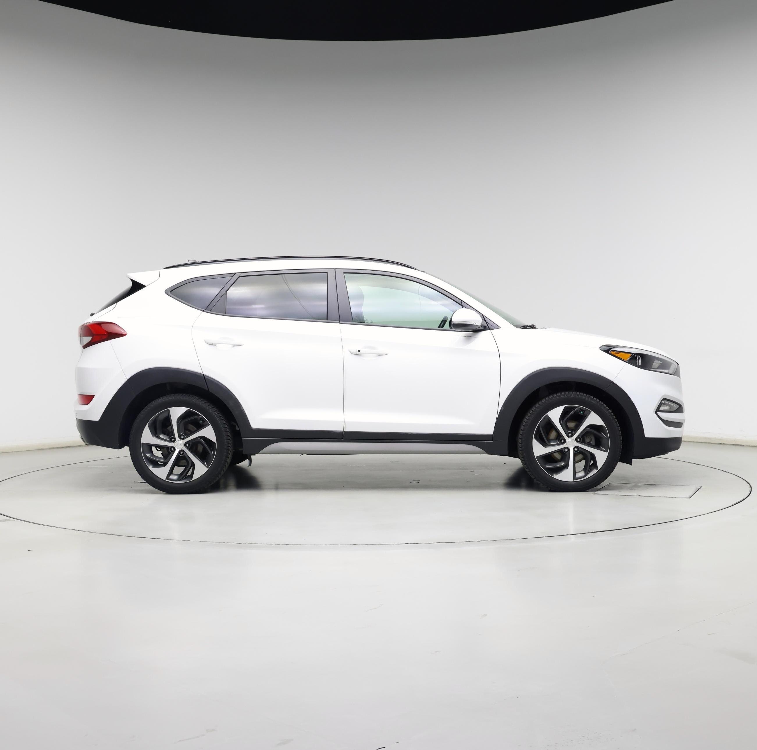 Thumbnail: 2018 Hyundai Tucson - 7