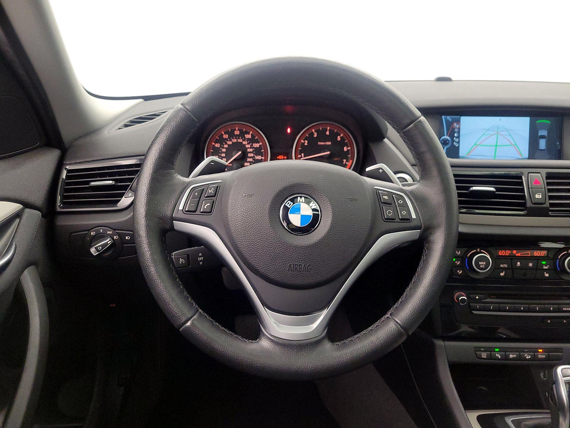 Thumbnail: 2015 BMW X1 - 10