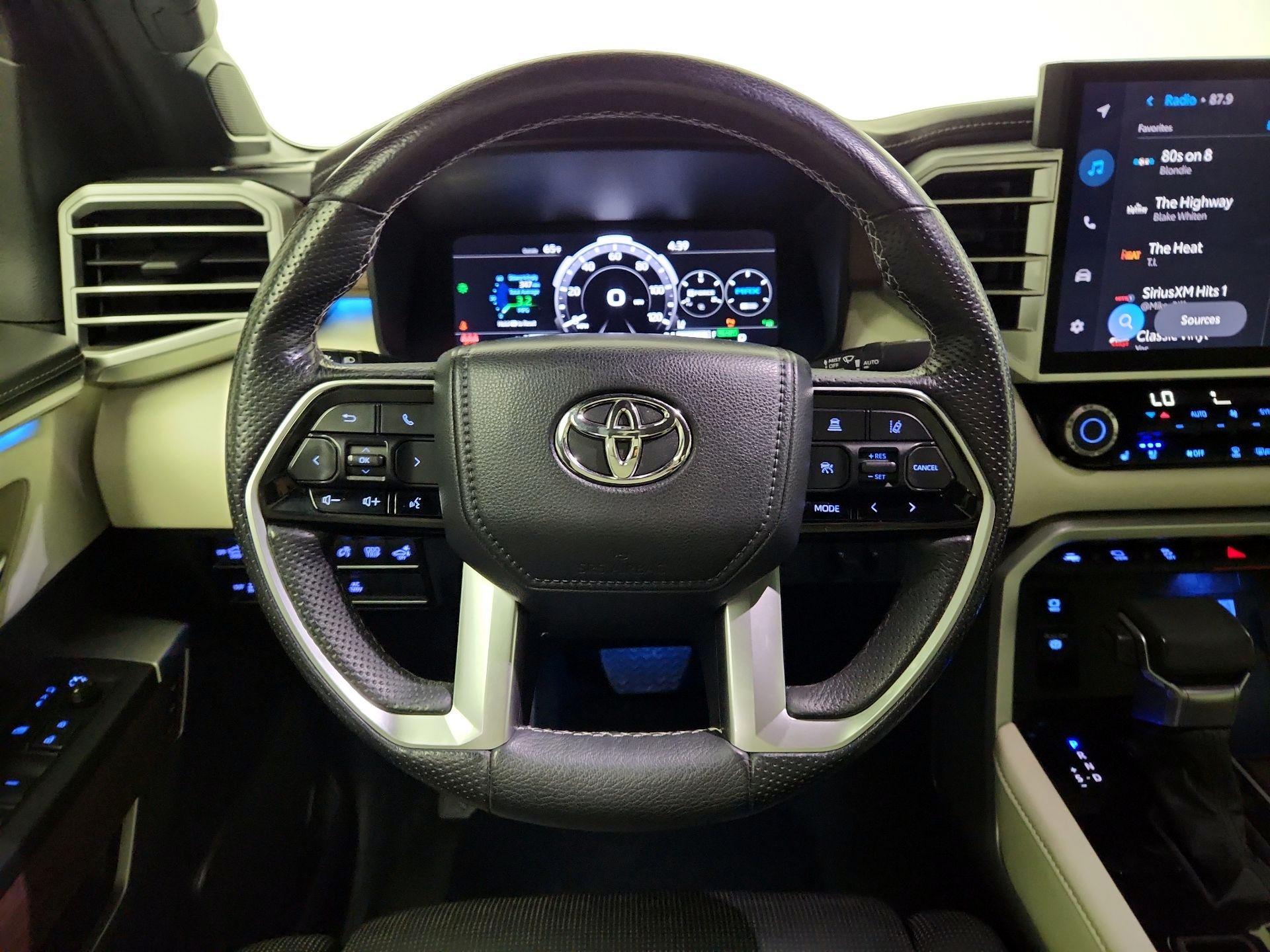 Thumbnail: 2022 Toyota Tundra - 10