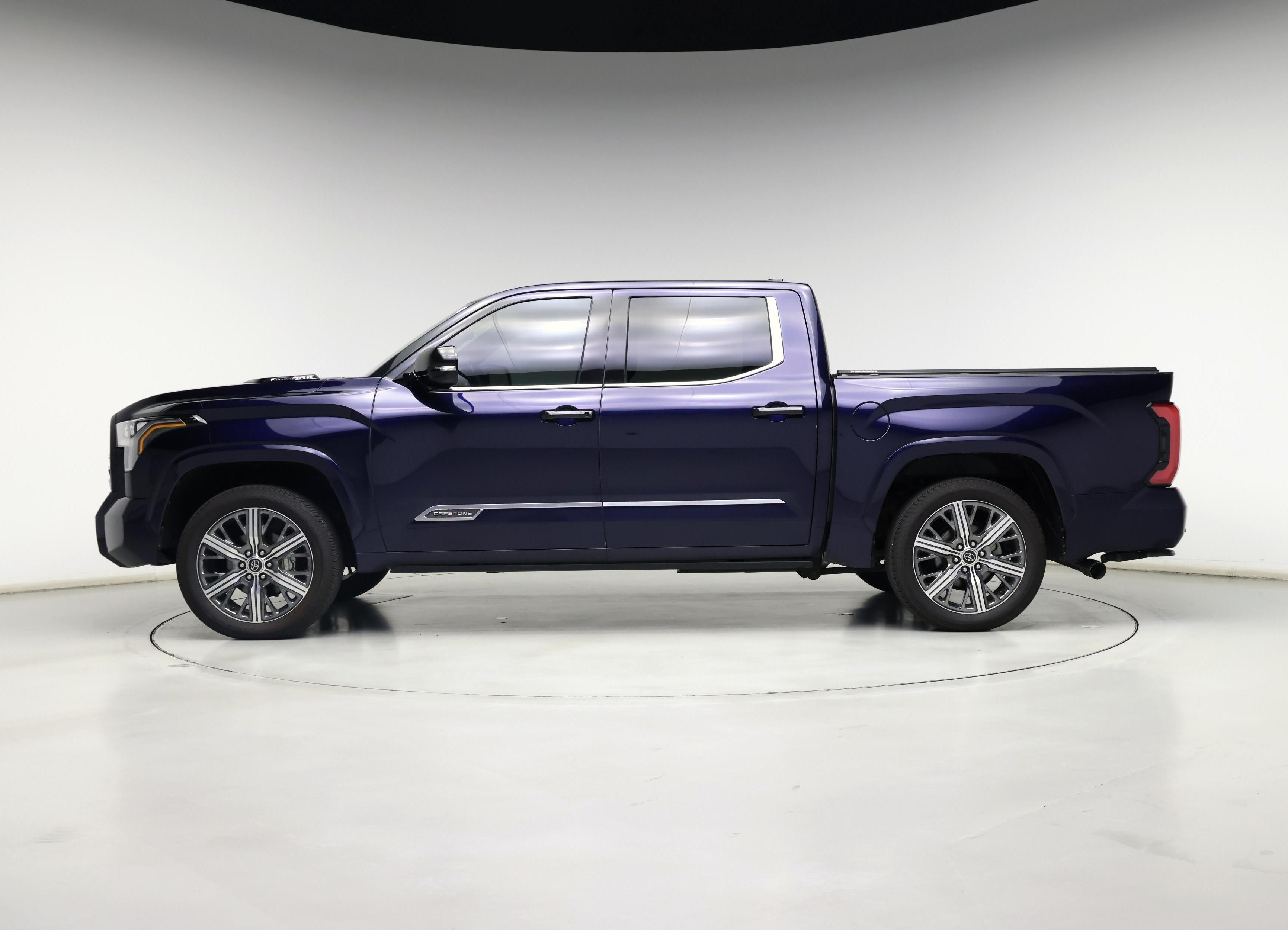 Thumbnail: 2022 Toyota Tundra - 3