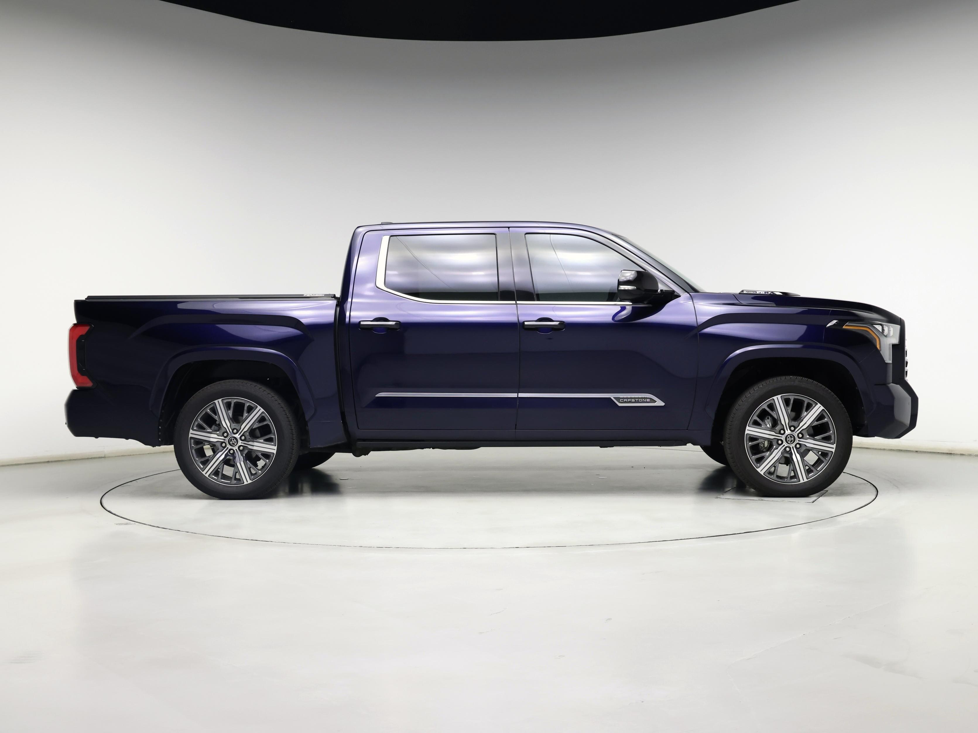 Thumbnail: 2022 Toyota Tundra - 7