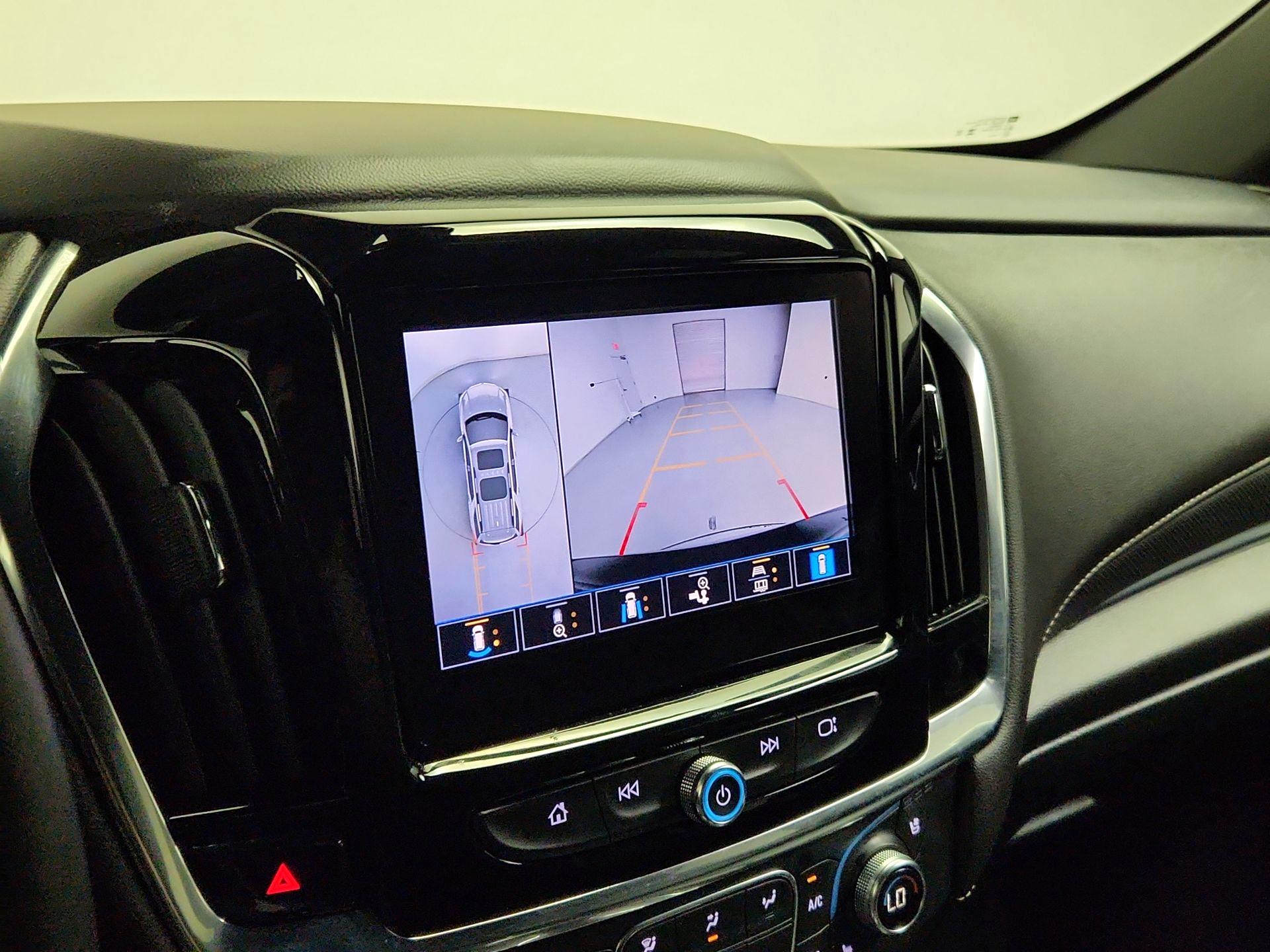 Thumbnail: 2023 Chevrolet Traverse - 14