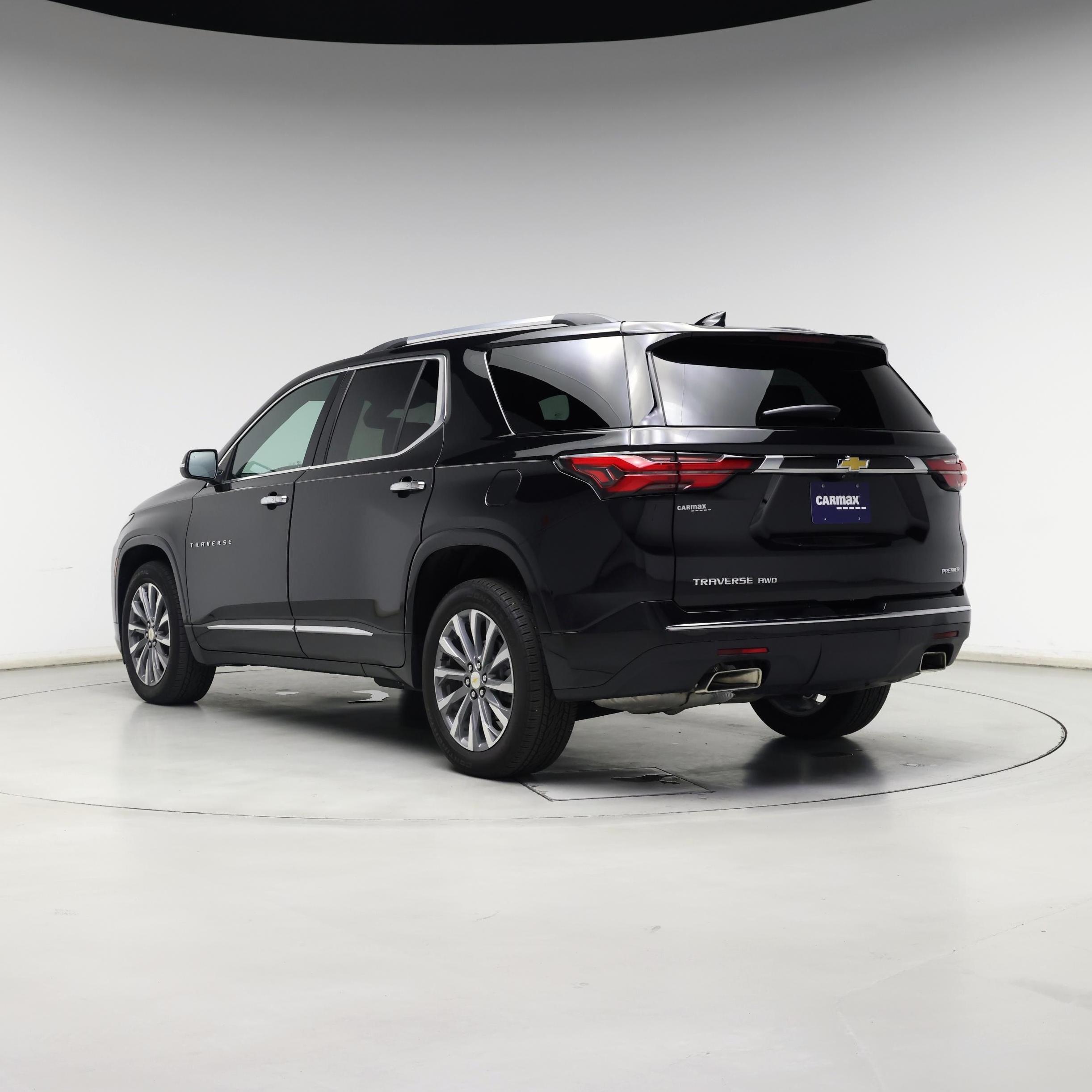 Thumbnail: 2023 Chevrolet Traverse - 2