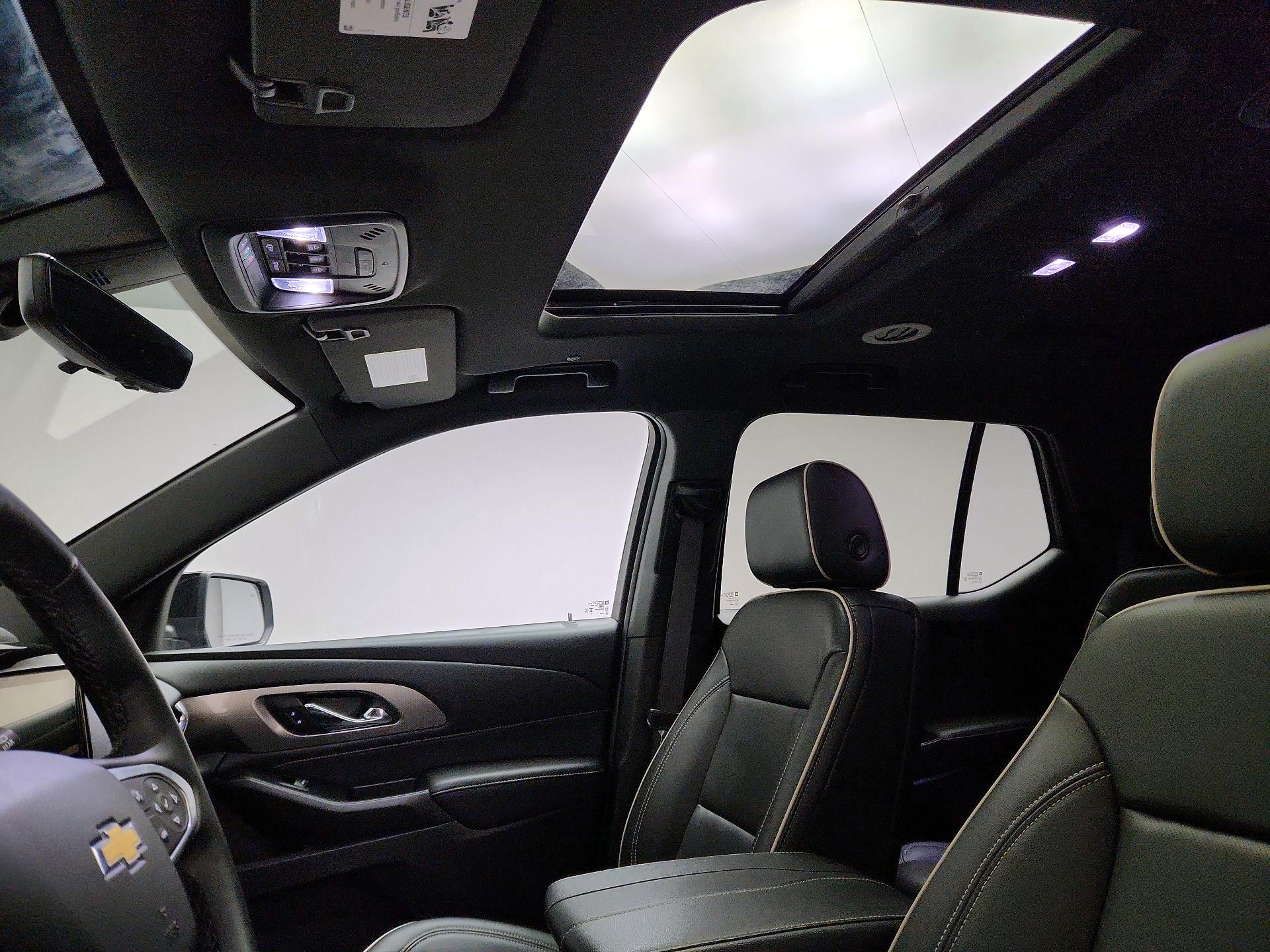 Thumbnail: 2023 Chevrolet Traverse - 19