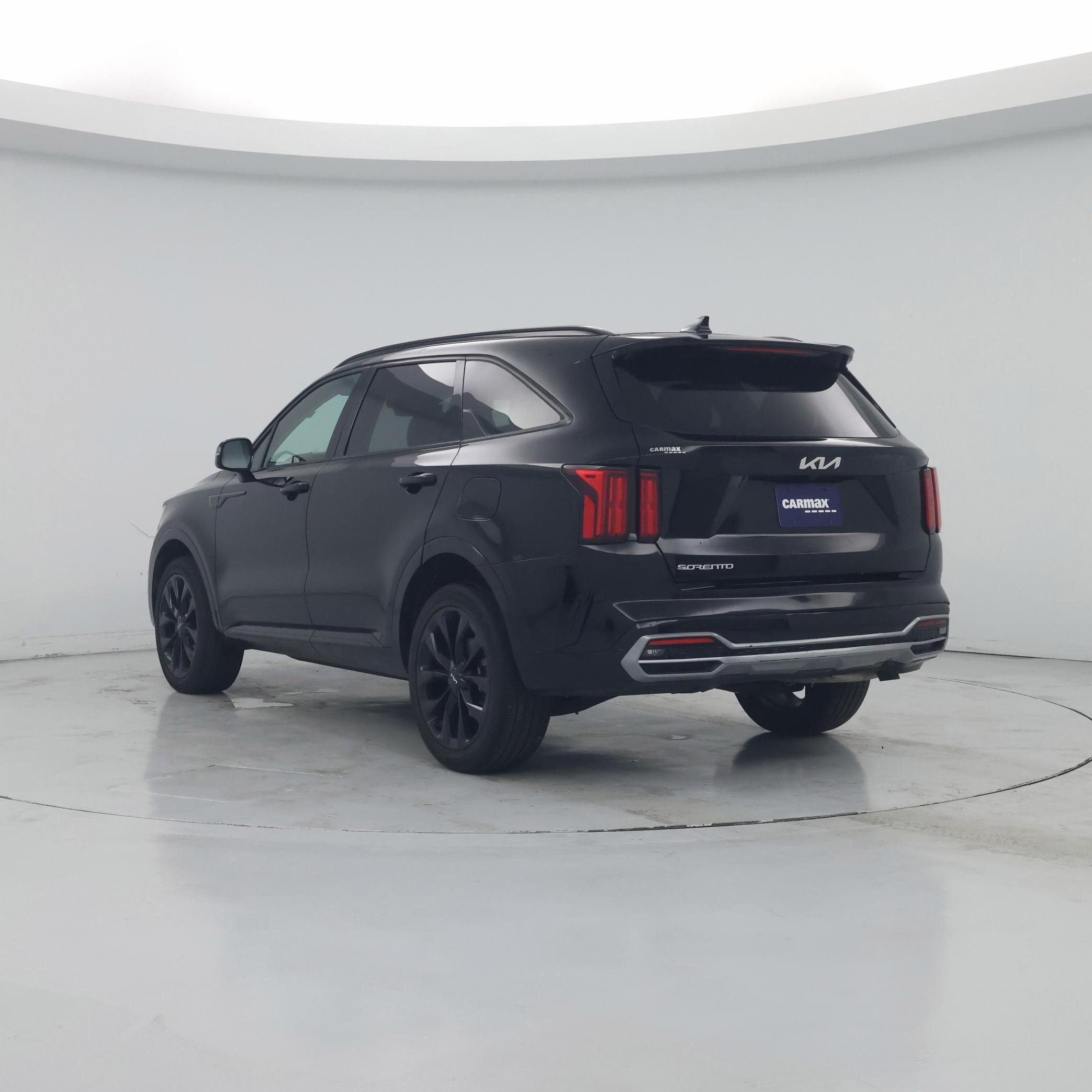 Thumbnail: 2023 Kia Sorento - 2