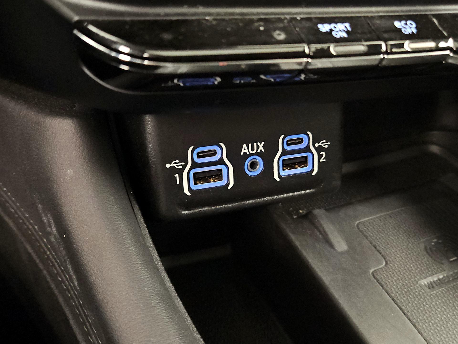 Thumbnail: 2022 Dodge Durango - 16
