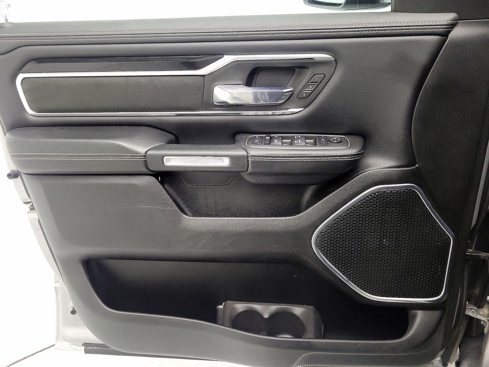 2022 RAM Ram 1500 Pickup Laramie - Photo 13