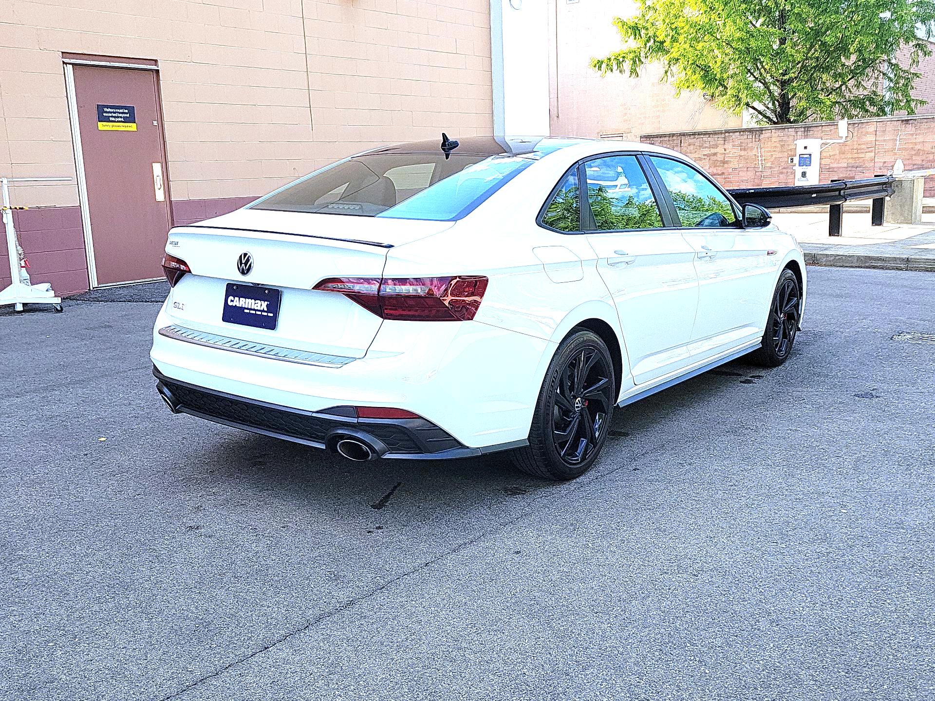 Thumbnail: 2023 Volkswagen Jetta - 5