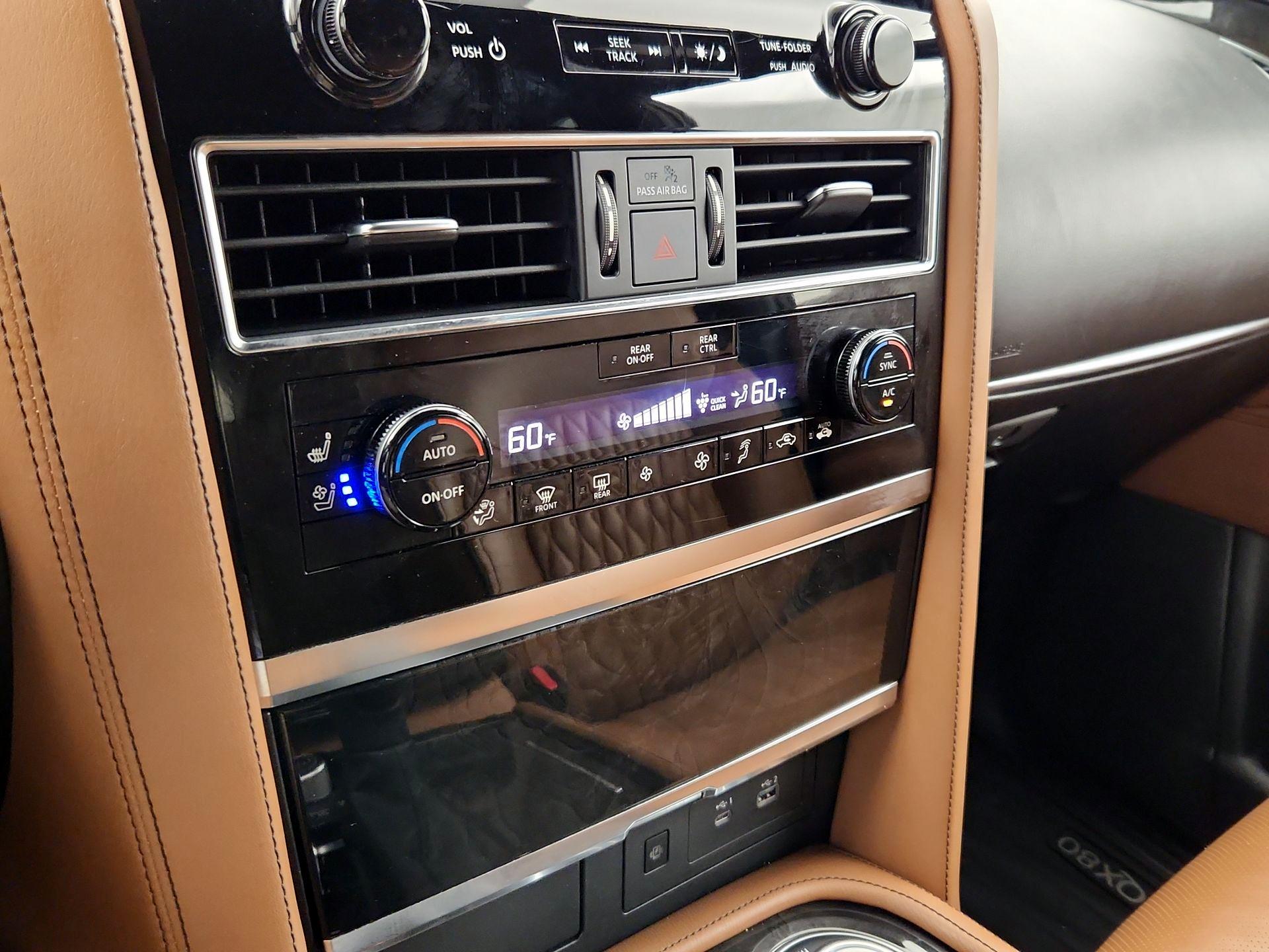 Thumbnail: 2022 INFINITI QX80 - 17