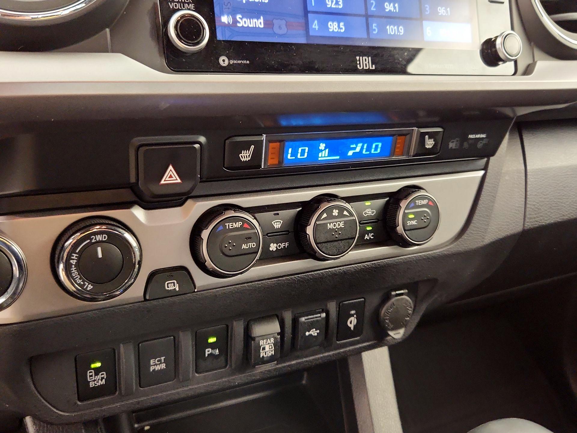 Thumbnail: 2022 Toyota Tacoma - 17