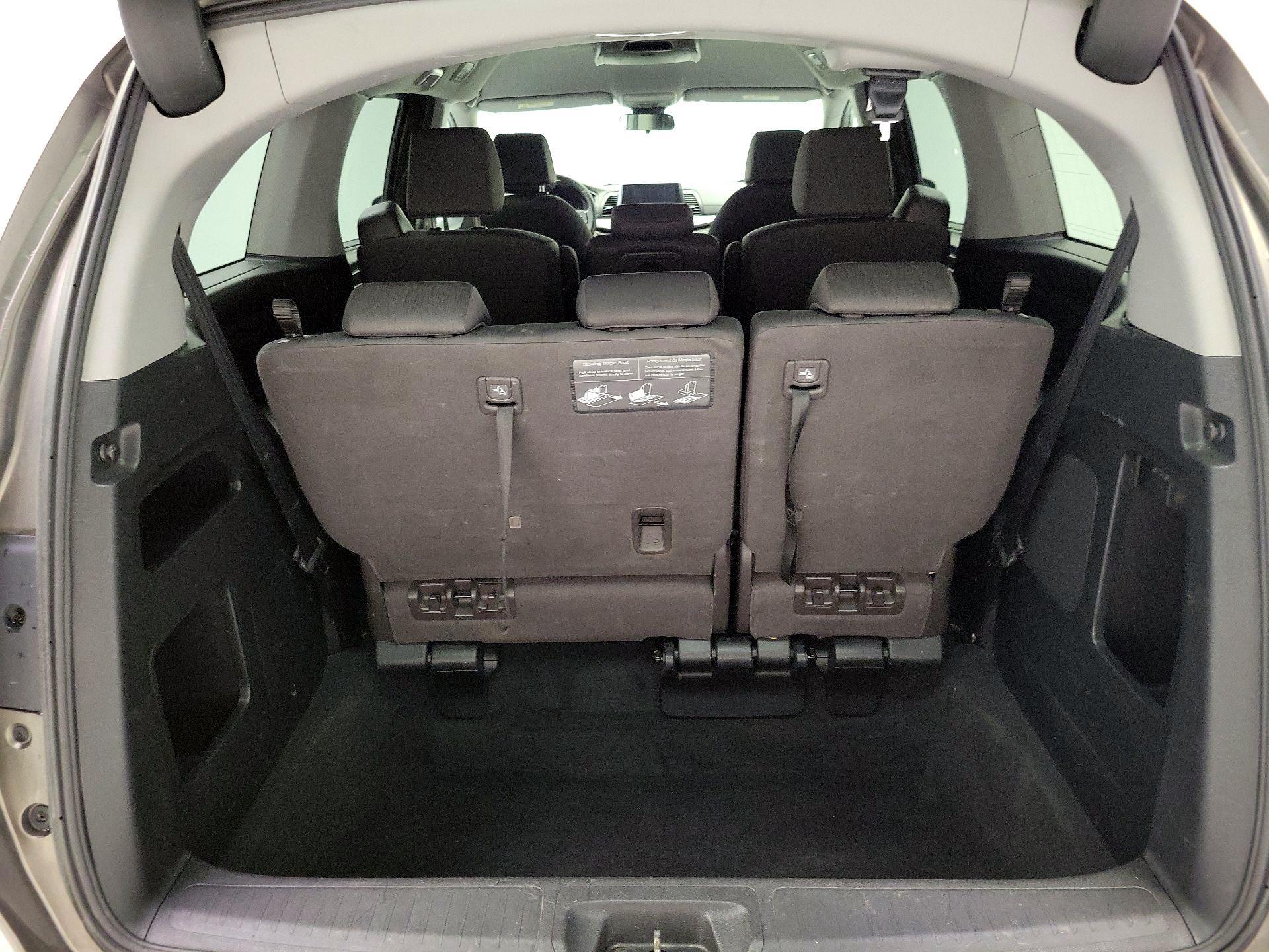 Thumbnail: 2021 Honda Odyssey - 19
