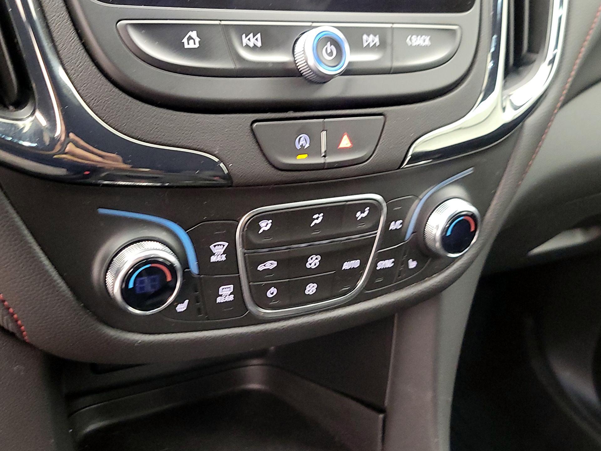 Thumbnail: 2024 Chevrolet Equinox - 16