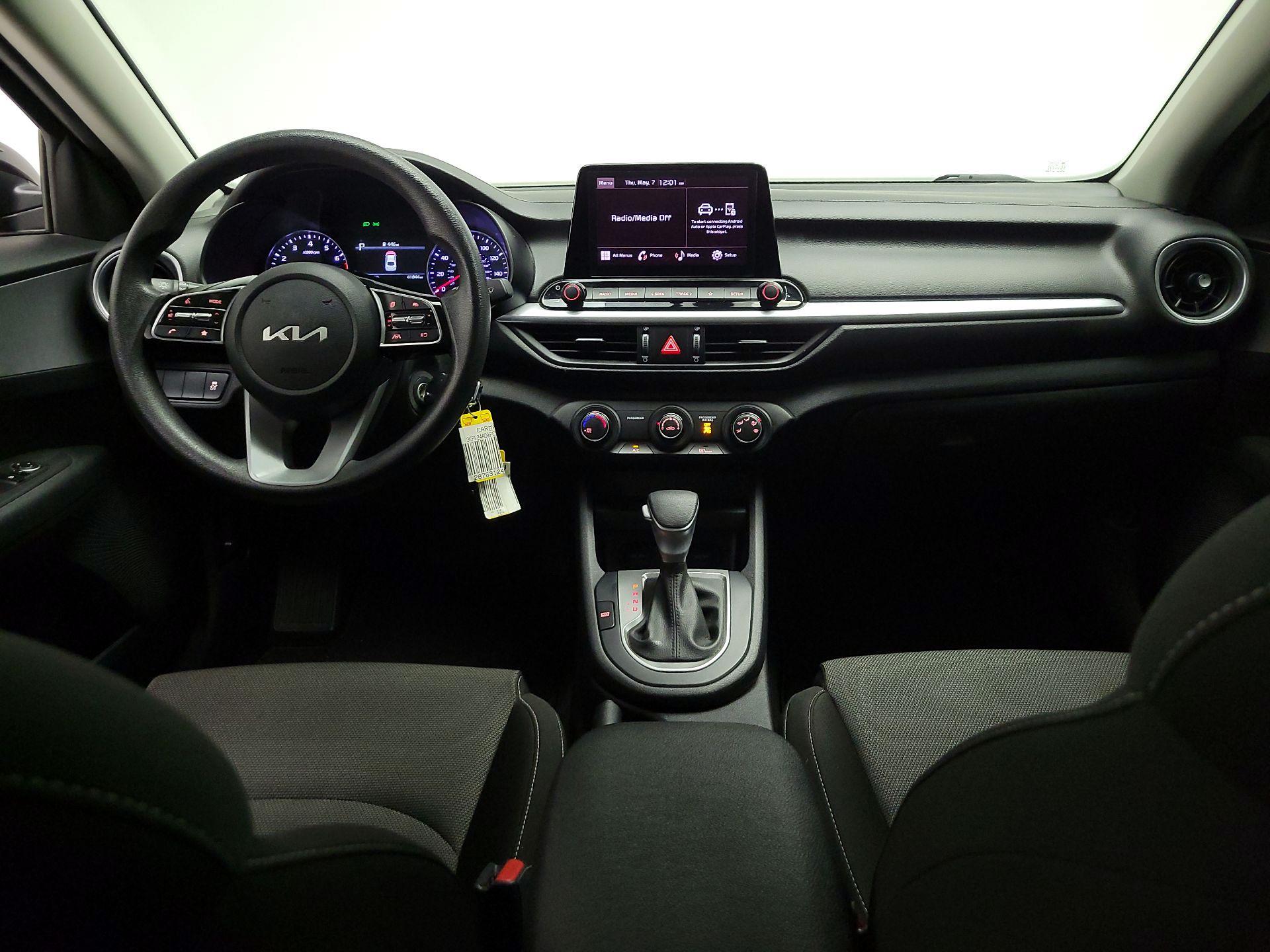 Thumbnail: 2023 Kia Forte - 9