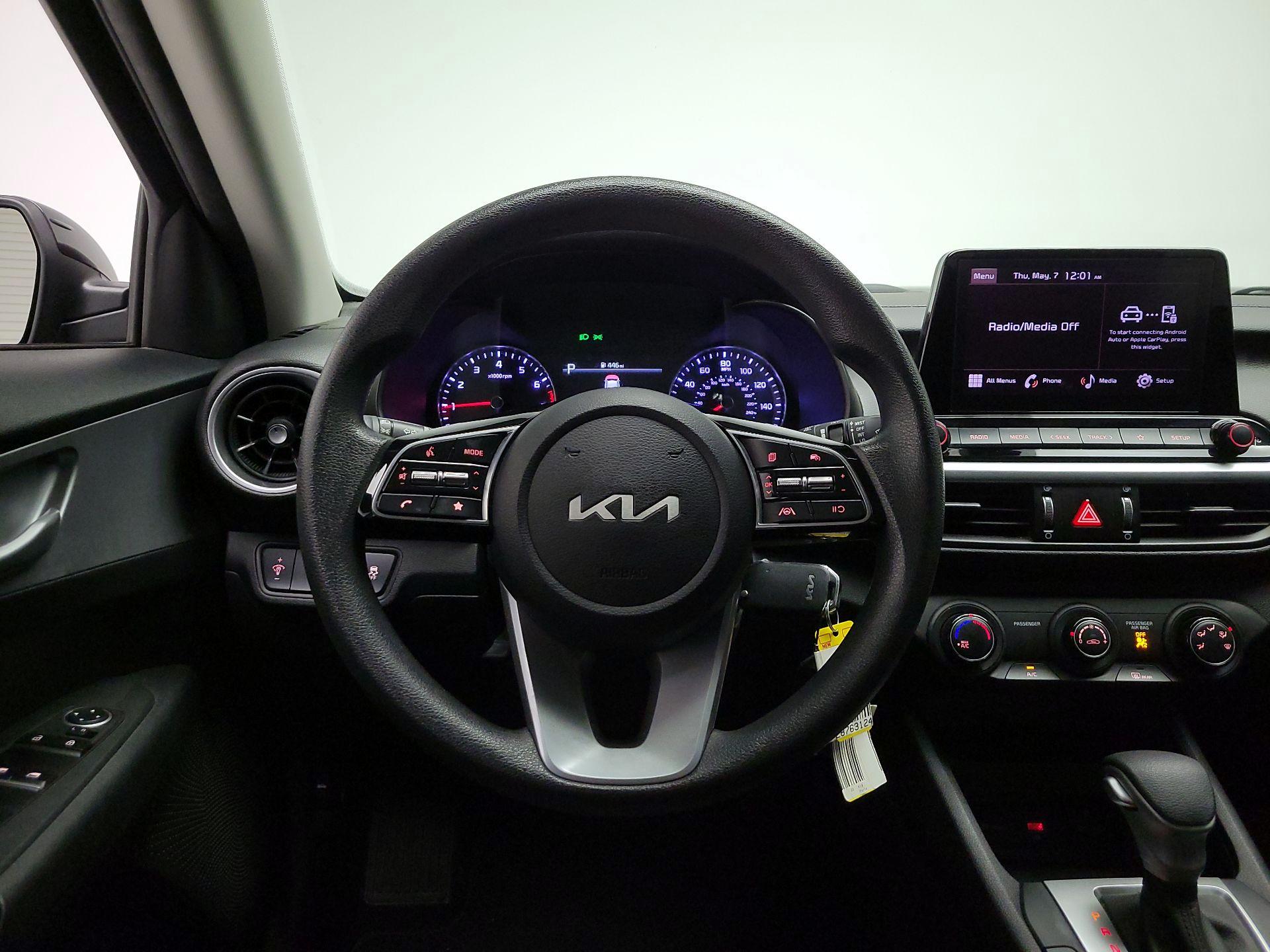 Thumbnail: 2023 Kia Forte - 10