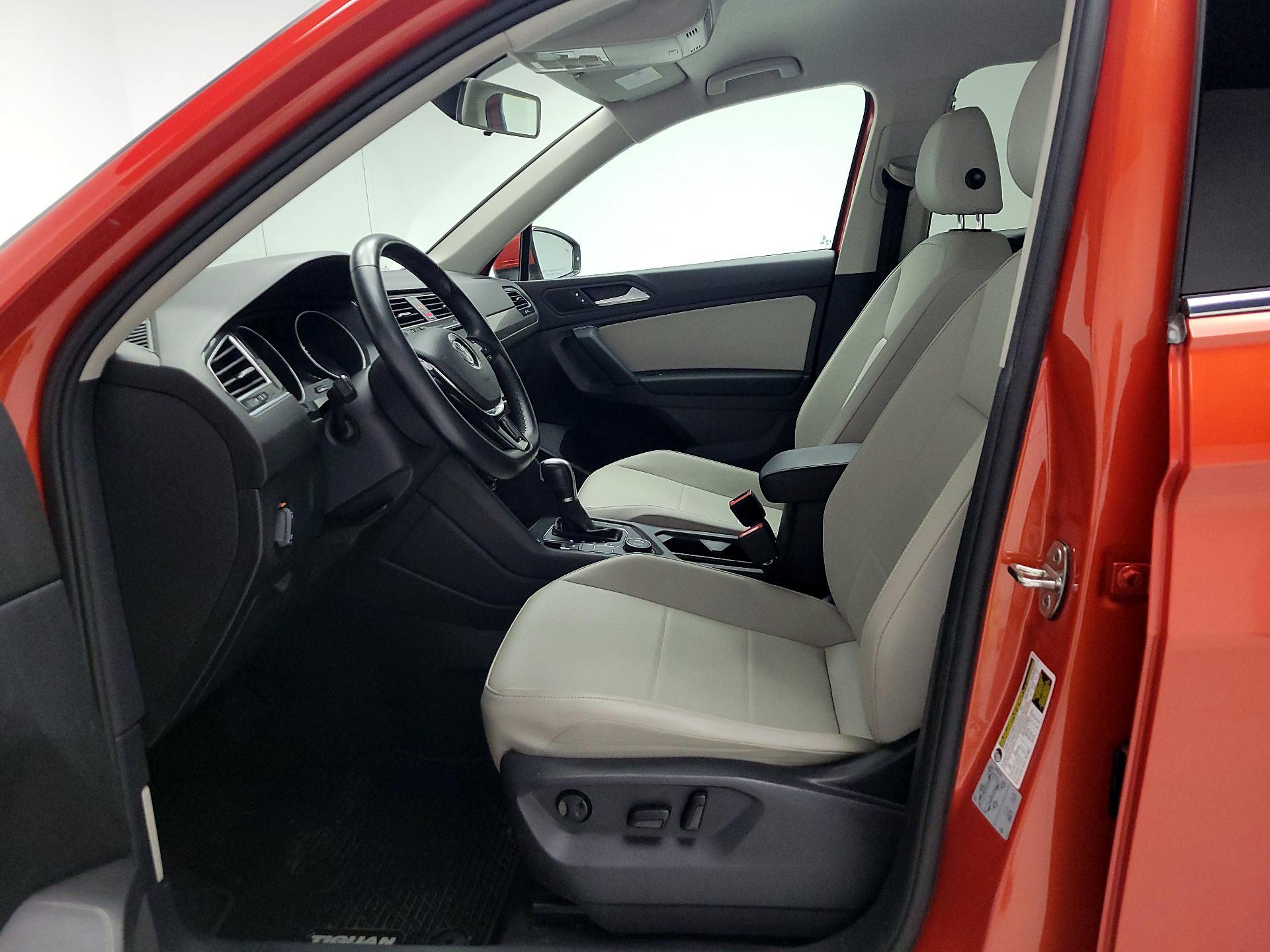 Thumbnail: 2019 Volkswagen Tiguan - 11
