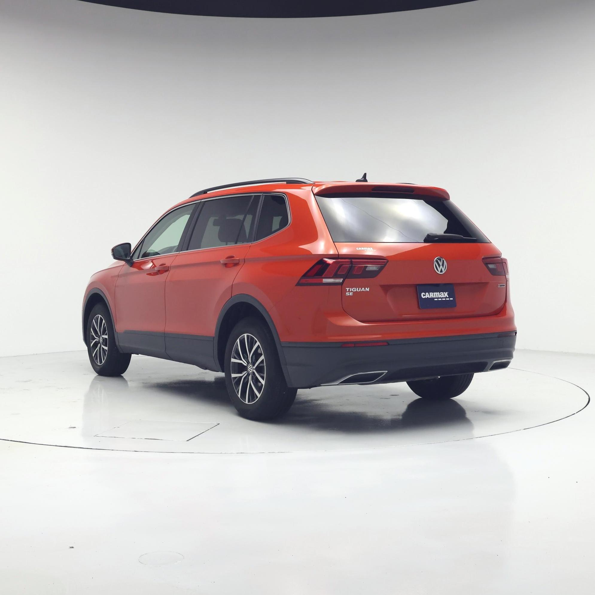 Thumbnail: 2019 Volkswagen Tiguan - 2