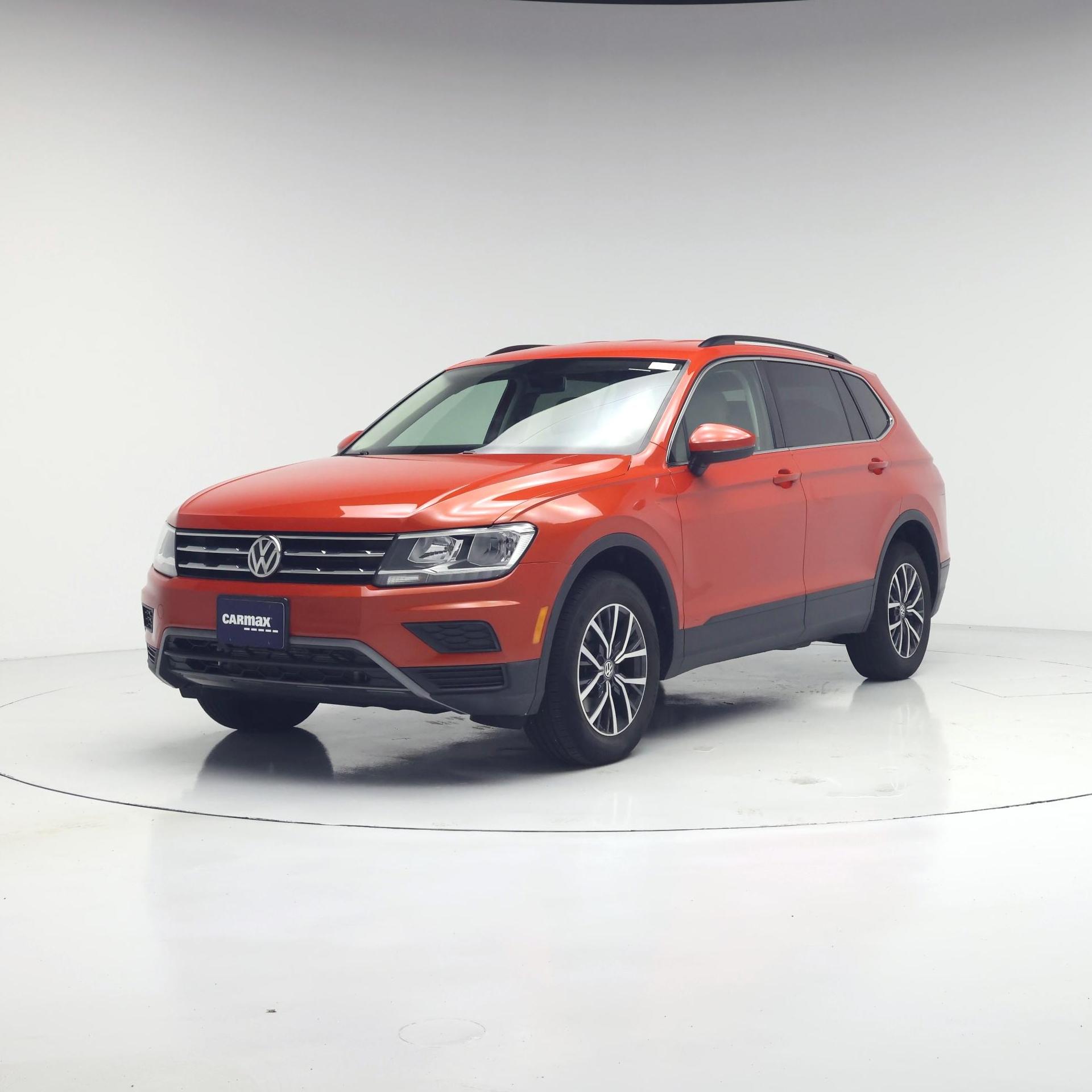 Thumbnail: 2019 Volkswagen Tiguan - 4
