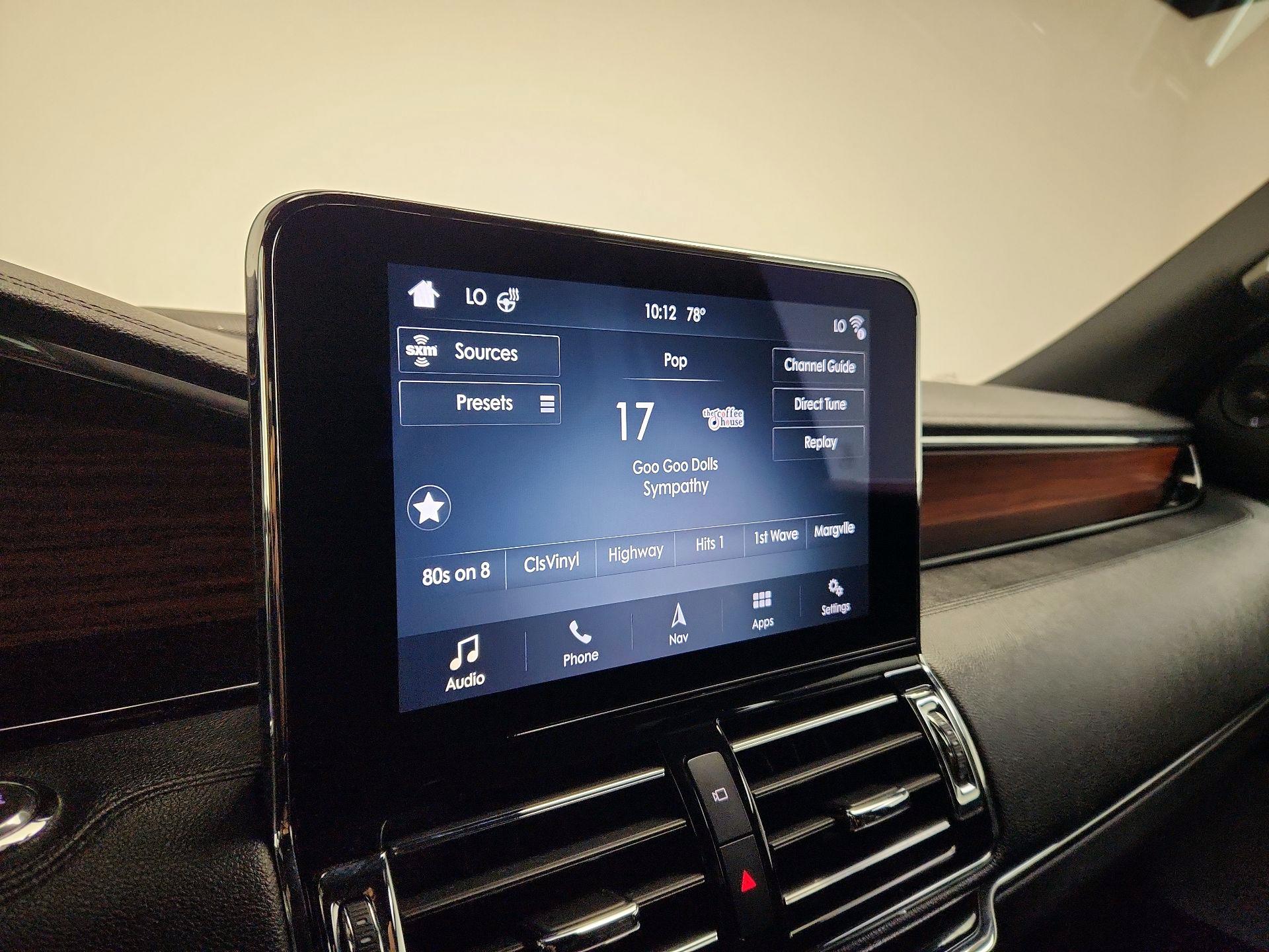 Thumbnail: 2019 Lincoln Navigator - 16