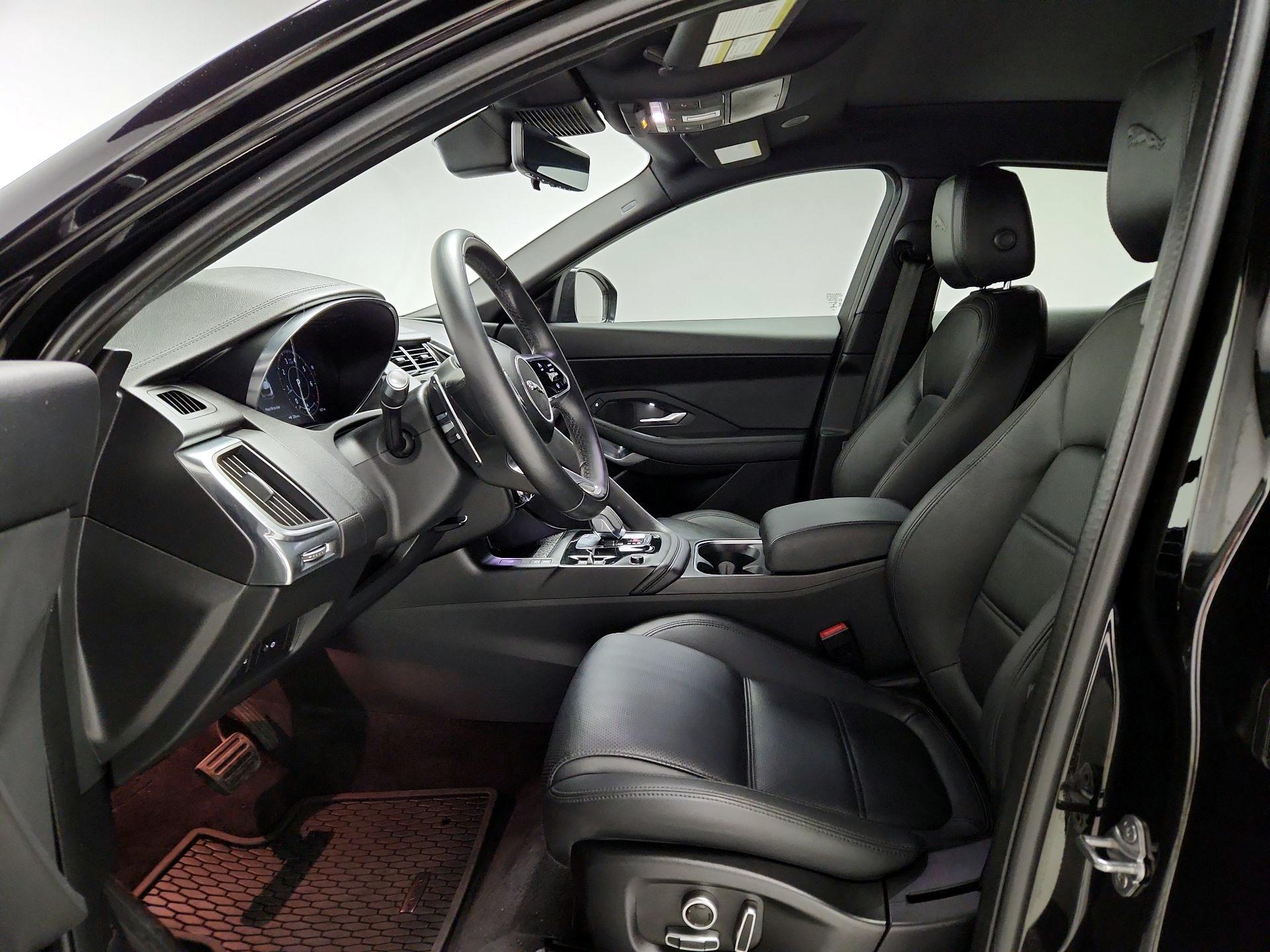 Thumbnail: 2022 Jaguar E-Pace - 11