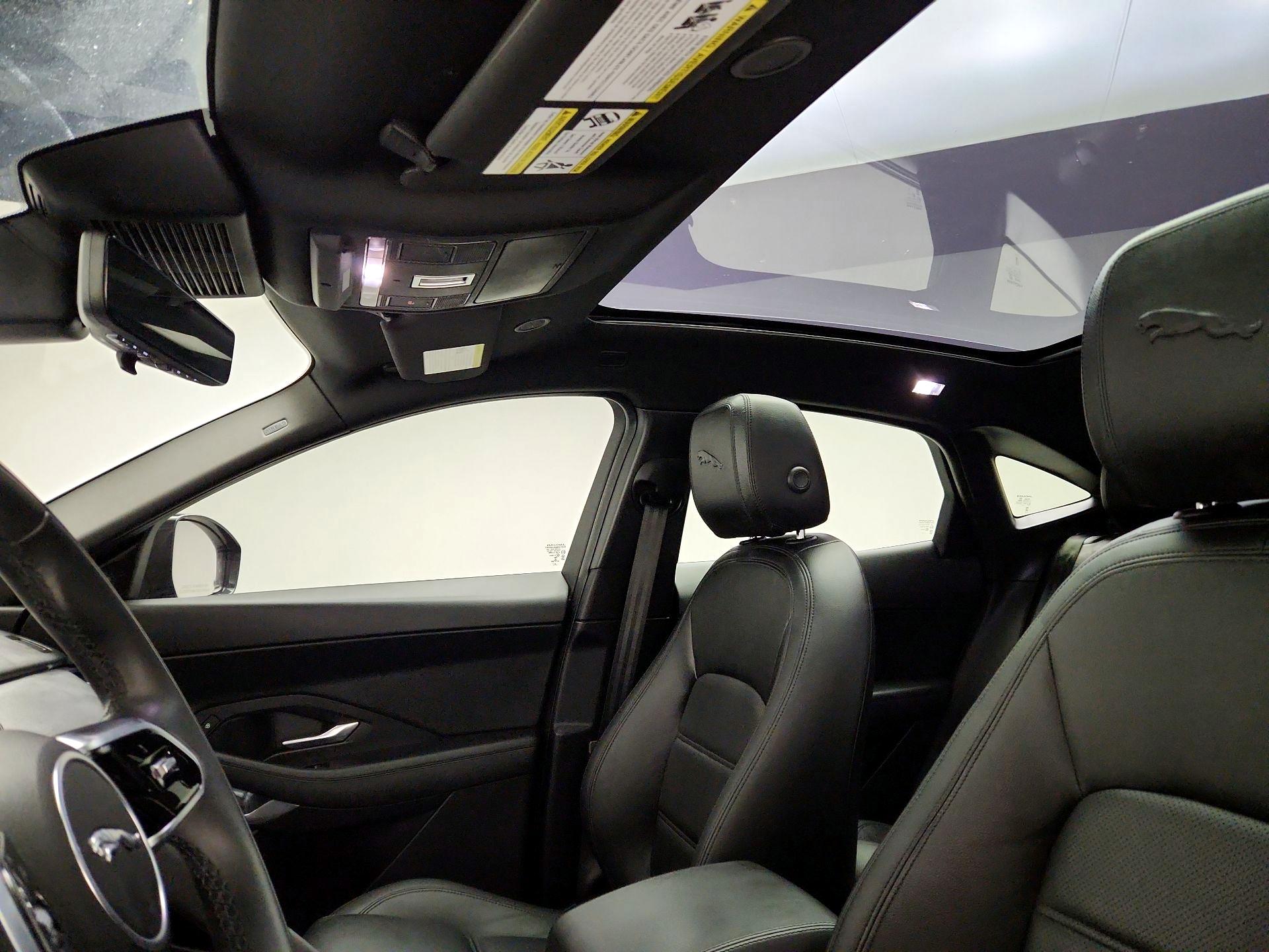 Thumbnail: 2022 Jaguar E-Pace - 19
