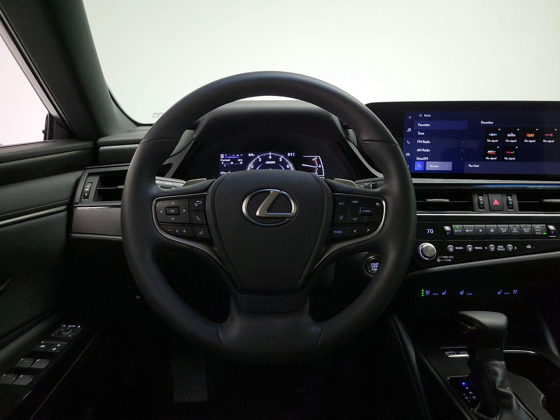 Thumbnail: 2023 Lexus ES - 10