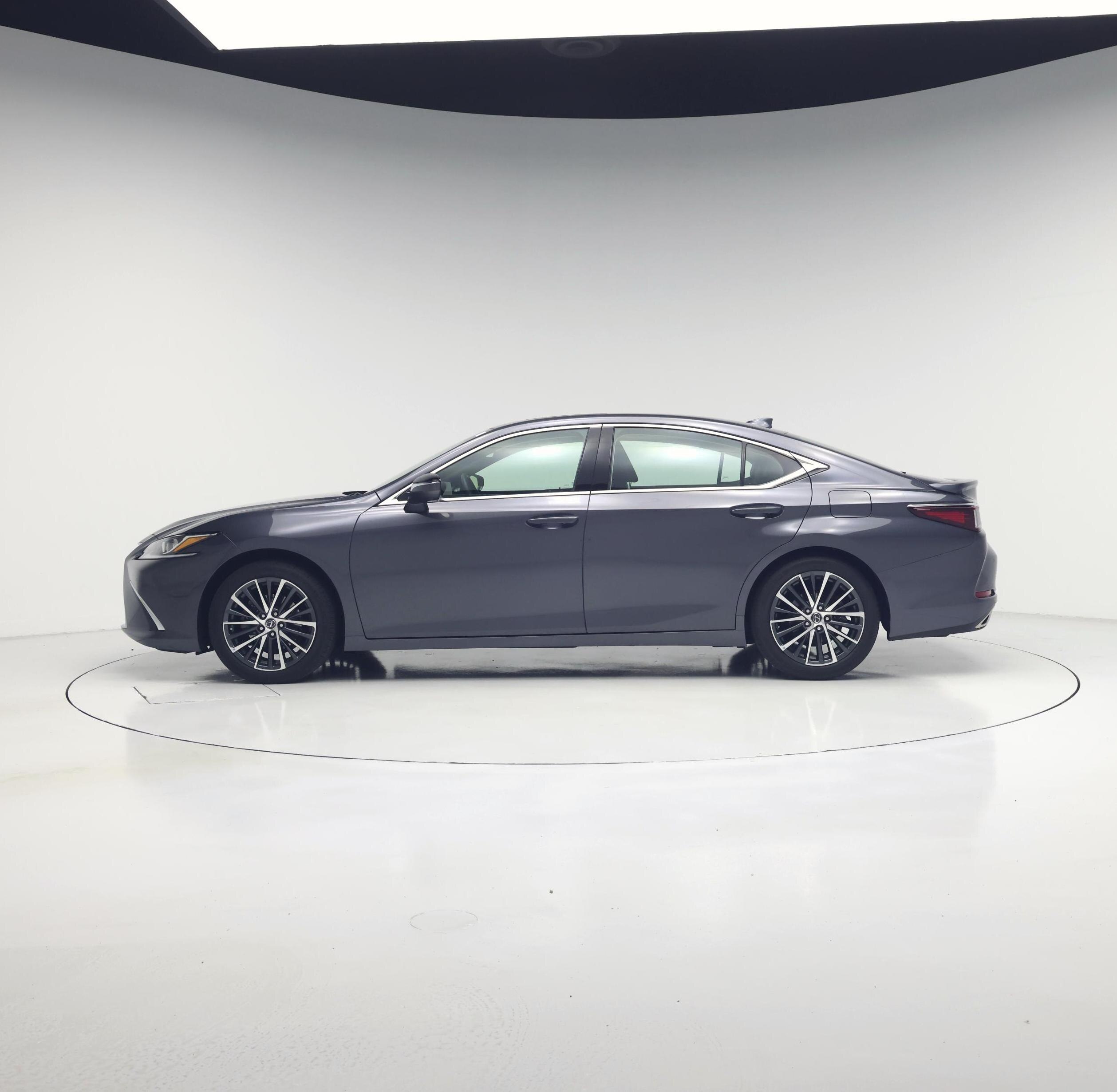 Thumbnail: 2023 Lexus ES - 3