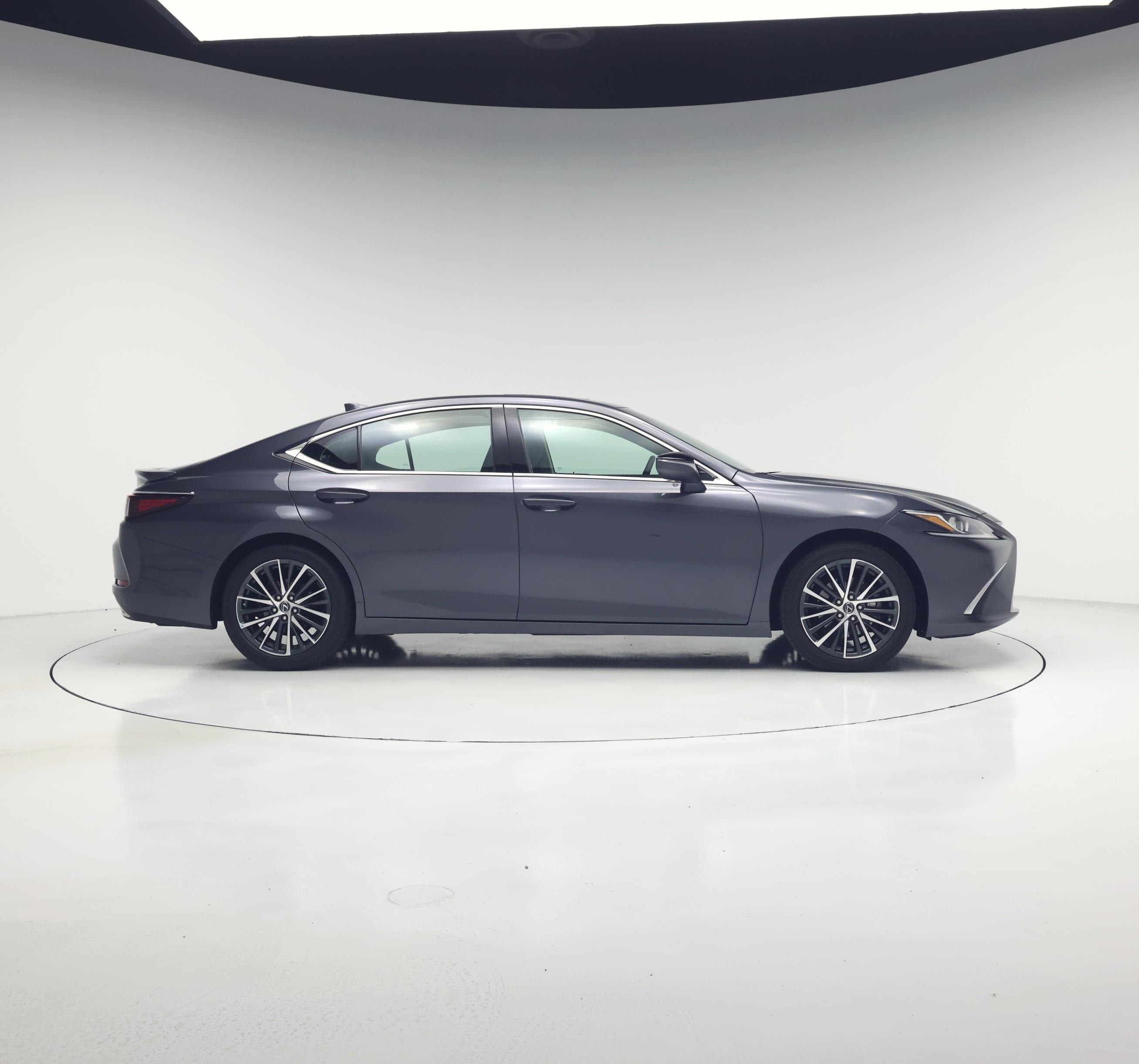 Thumbnail: 2023 Lexus ES - 7