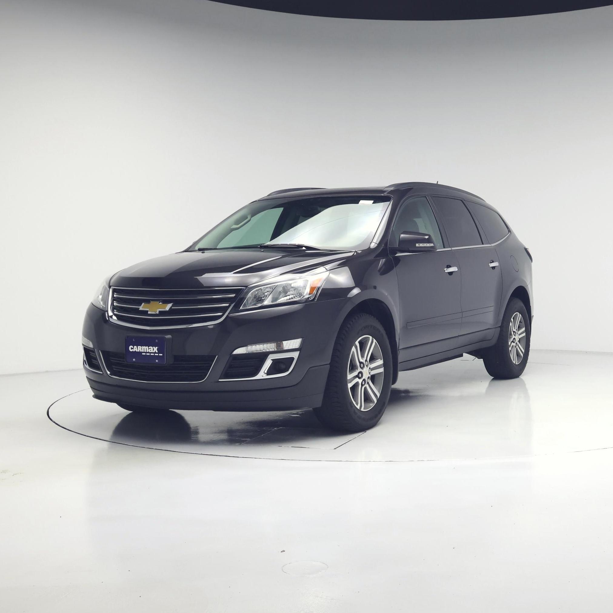 Thumbnail: 2017 Chevrolet Traverse - 4