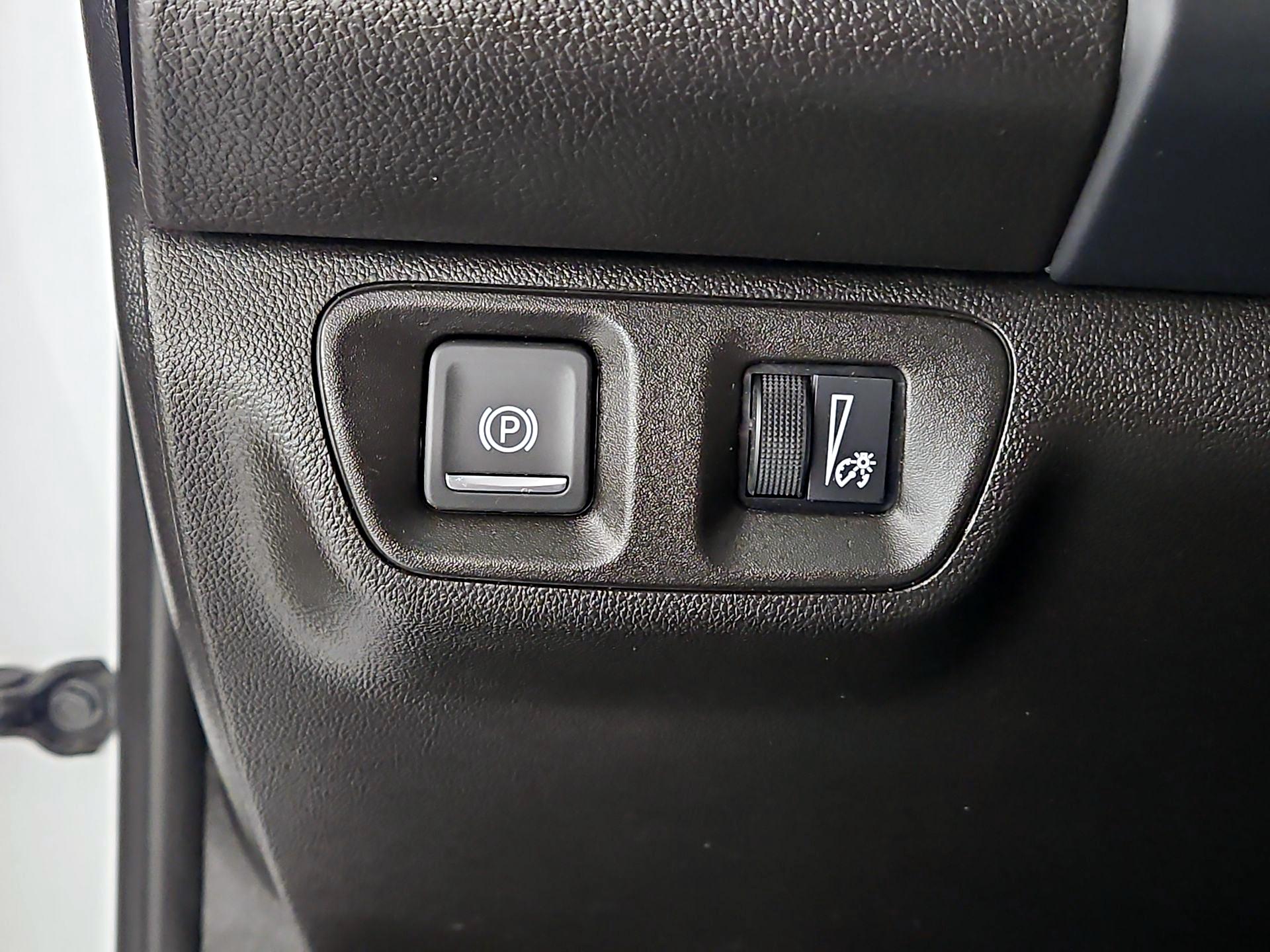 Thumbnail: 2023 GMC Acadia - 13