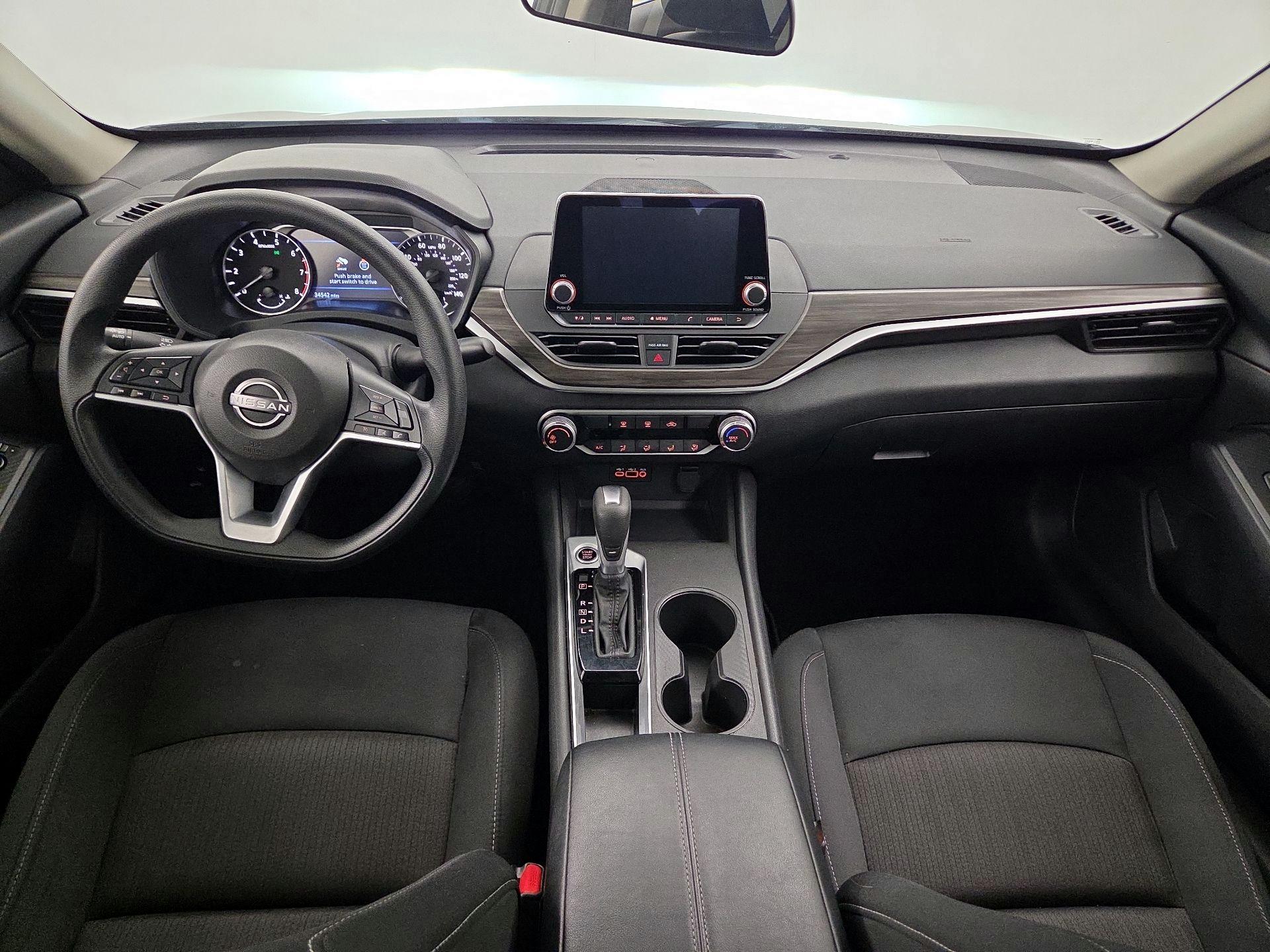 Thumbnail: 2025 Nissan Altima - 9