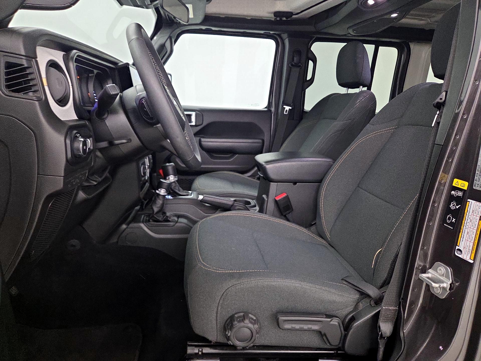 Thumbnail: 2025 Jeep Wrangler - 11