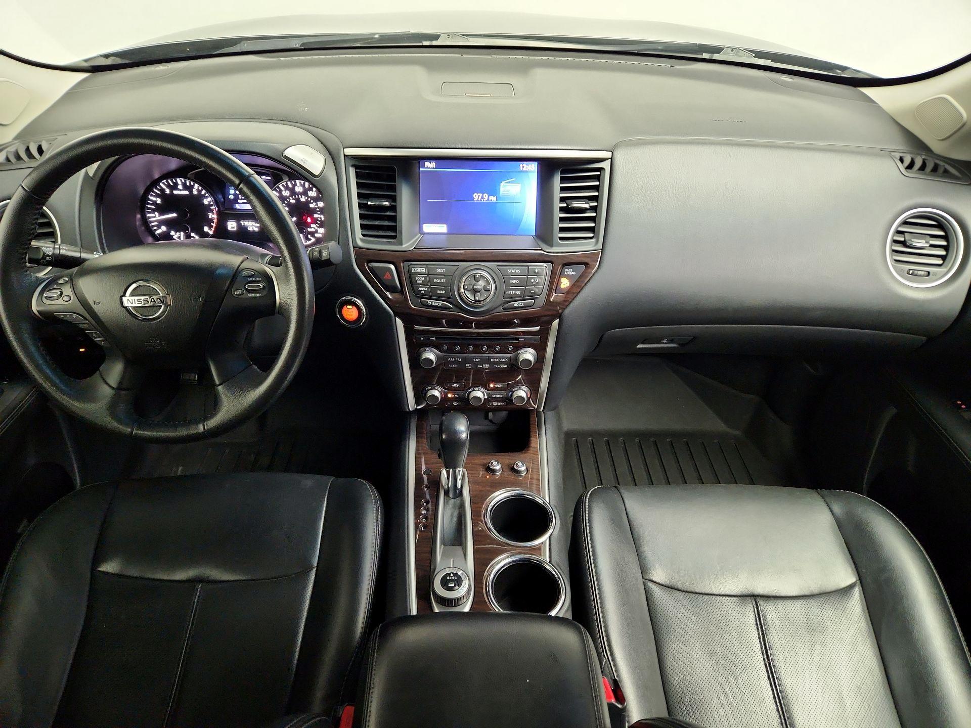 Thumbnail: 2015 Nissan Pathfinder - 9
