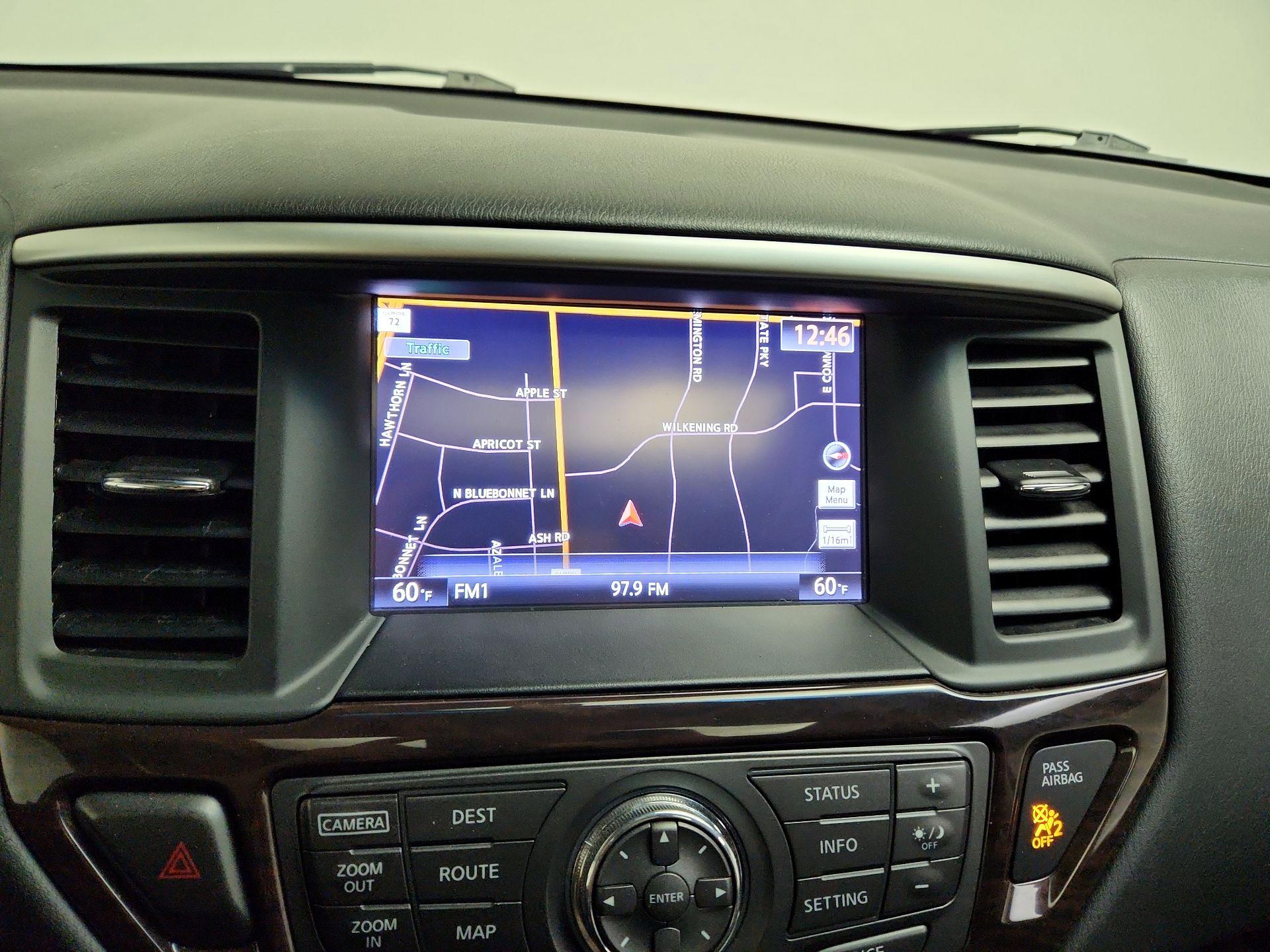 Thumbnail: 2015 Nissan Pathfinder - 14