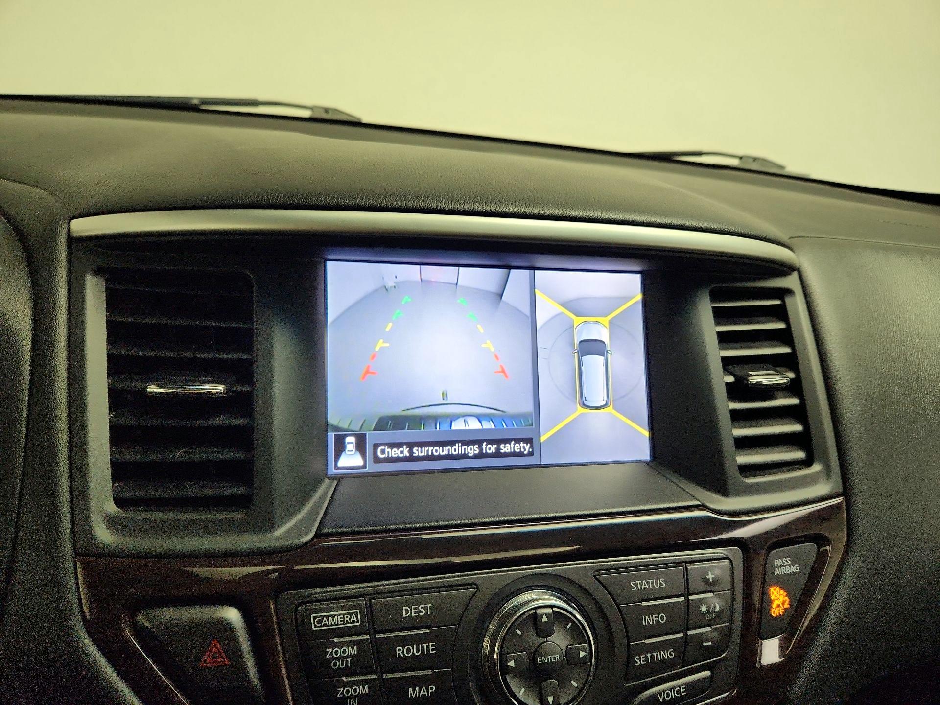 Thumbnail: 2015 Nissan Pathfinder - 15