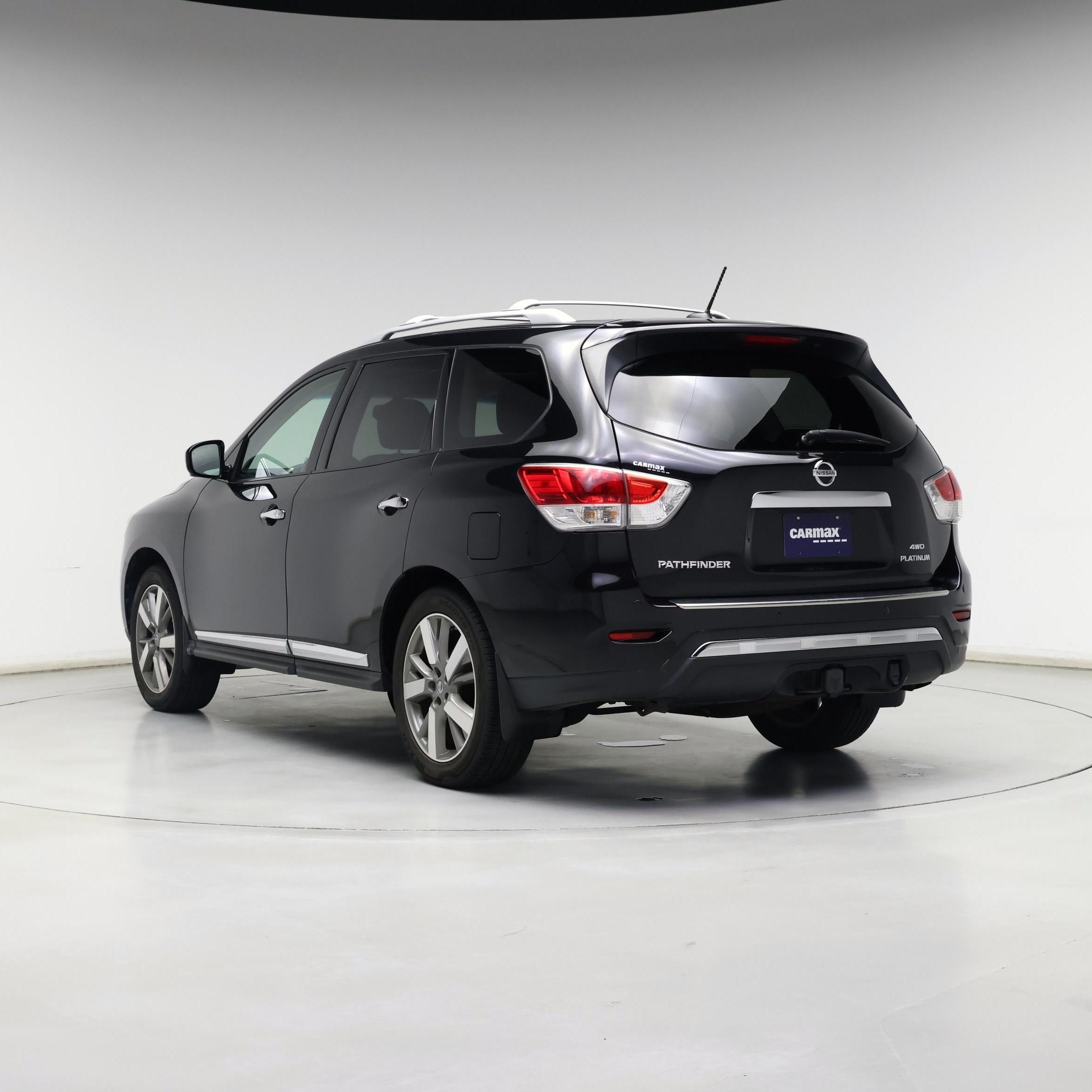 Thumbnail: 2015 Nissan Pathfinder - 2