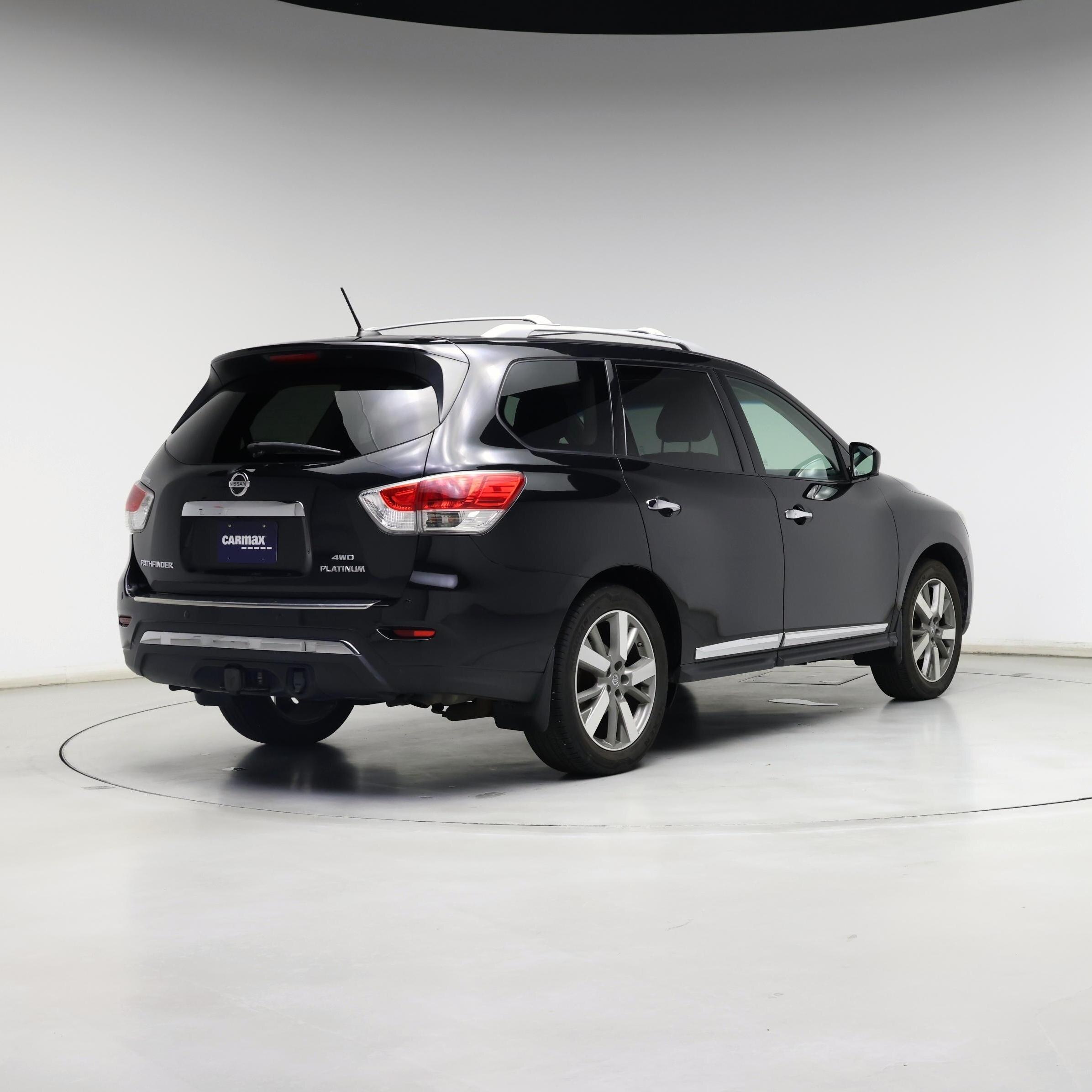 Thumbnail: 2015 Nissan Pathfinder - 8