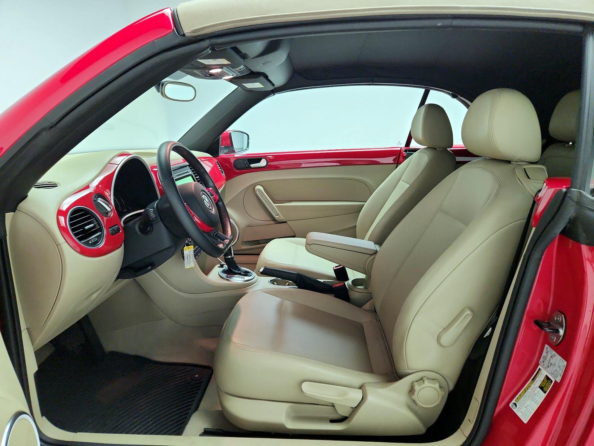 Thumbnail: 2014 Volkswagen Beetle - 11