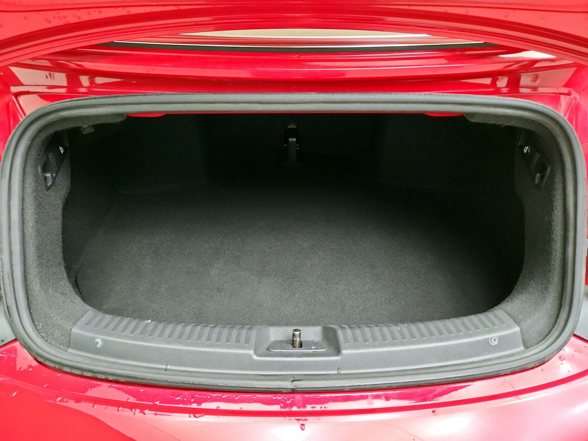 Thumbnail: 2014 Volkswagen Beetle - 18