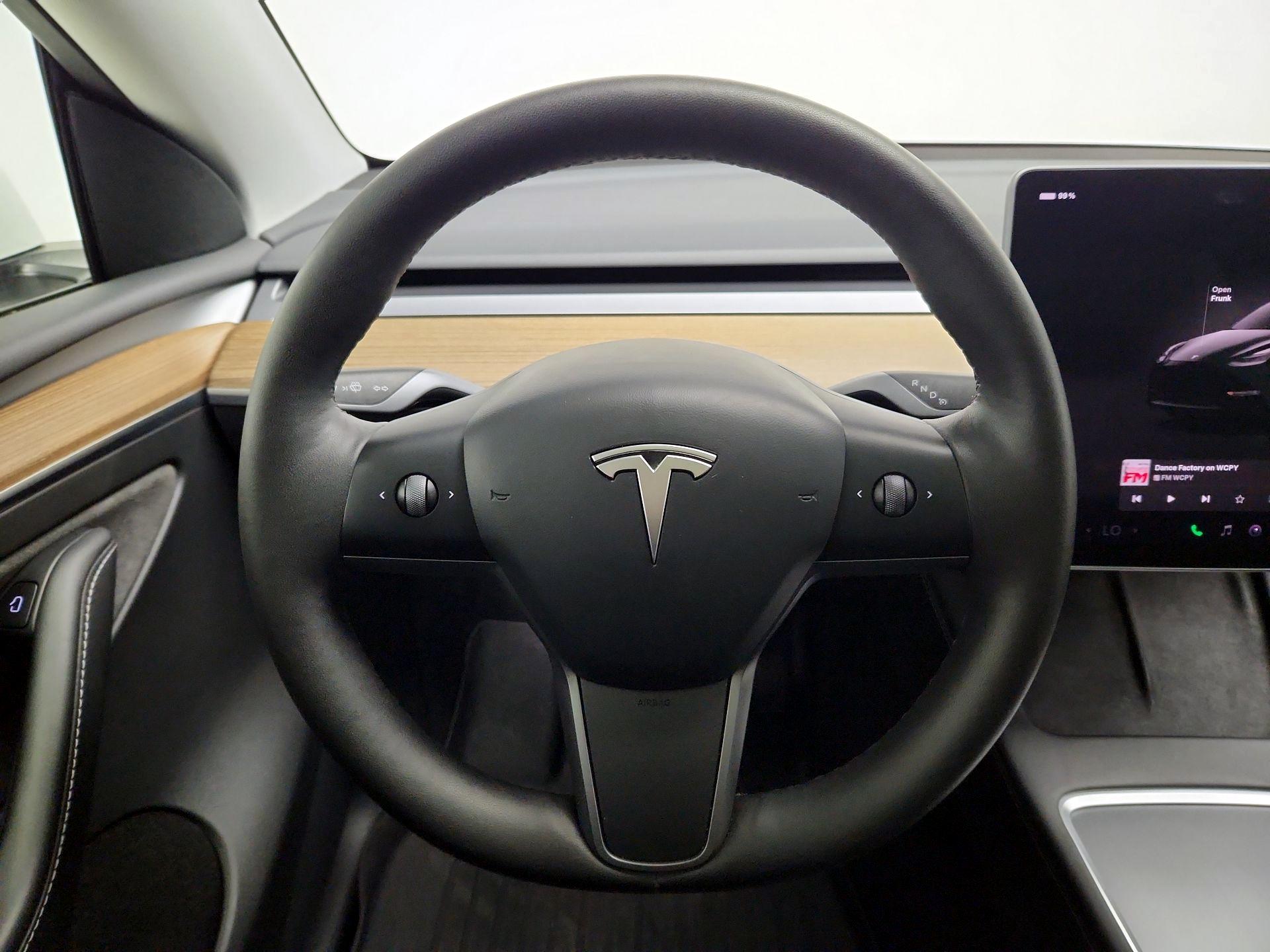 Thumbnail: 2023 Tesla Model Y - 10