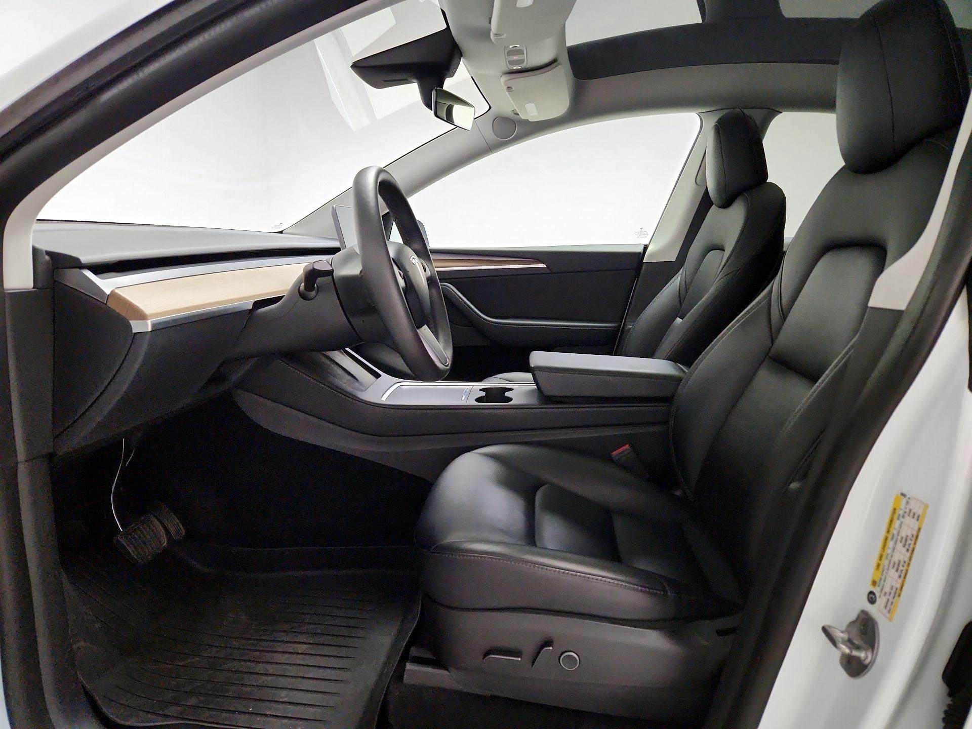 Thumbnail: 2023 Tesla Model Y - 11