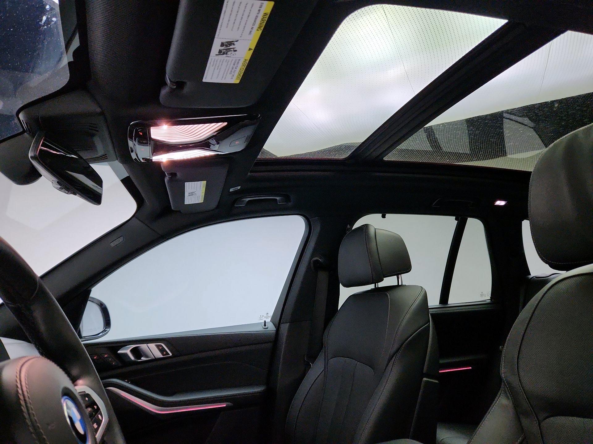 Thumbnail: 2022 BMW X5 - 20