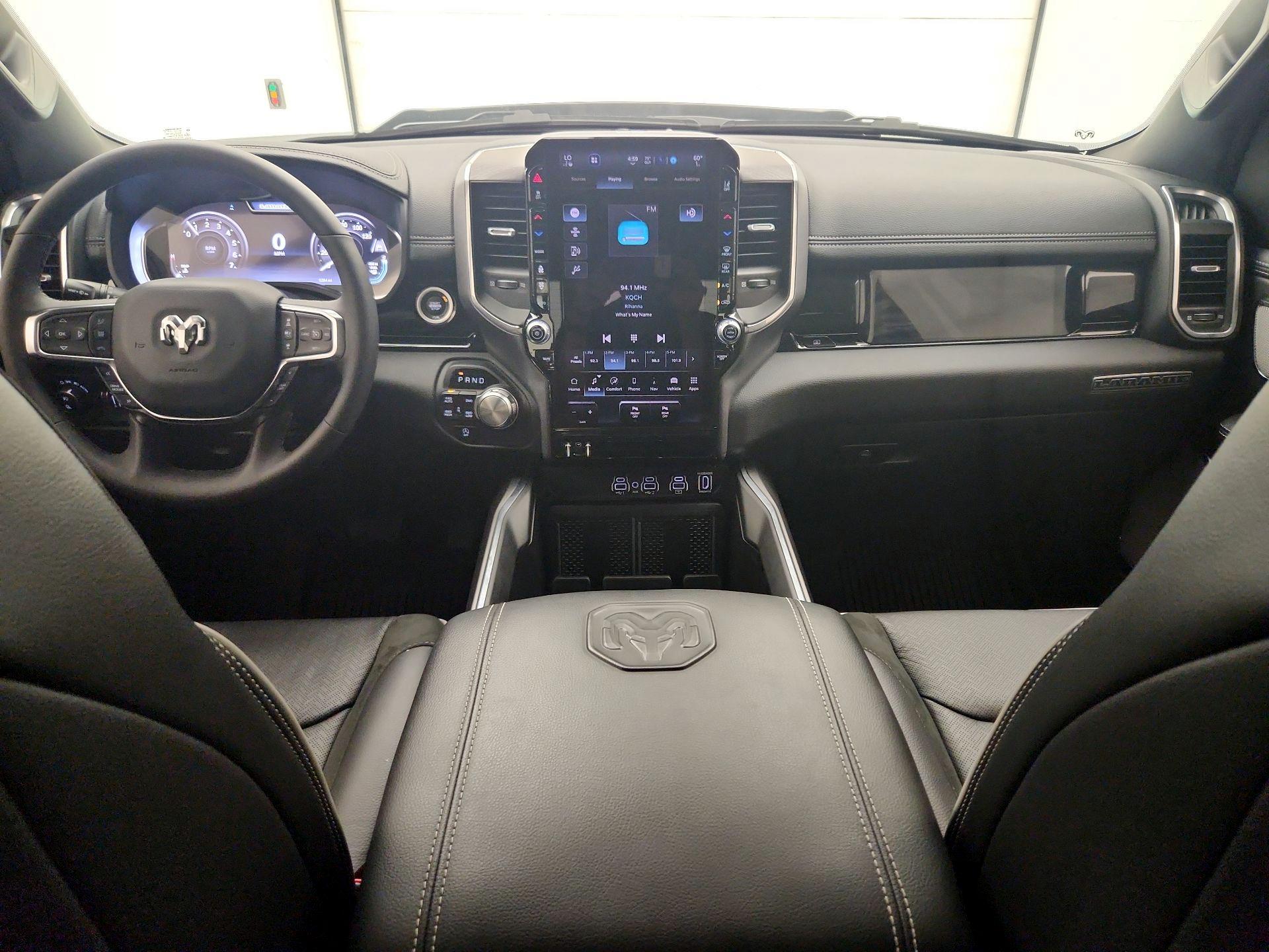 Thumbnail: 2025 RAM 1500 - 9
