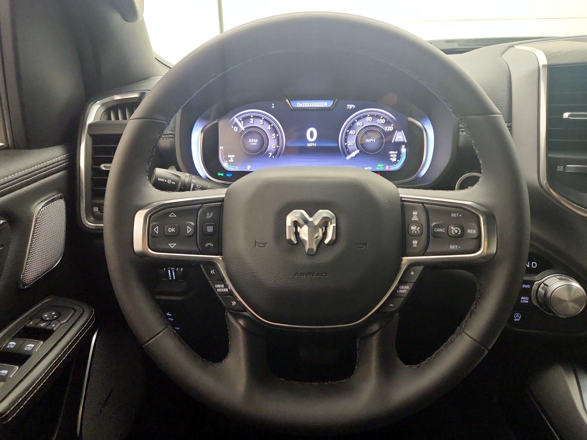 Thumbnail: 2025 RAM 1500 - 10