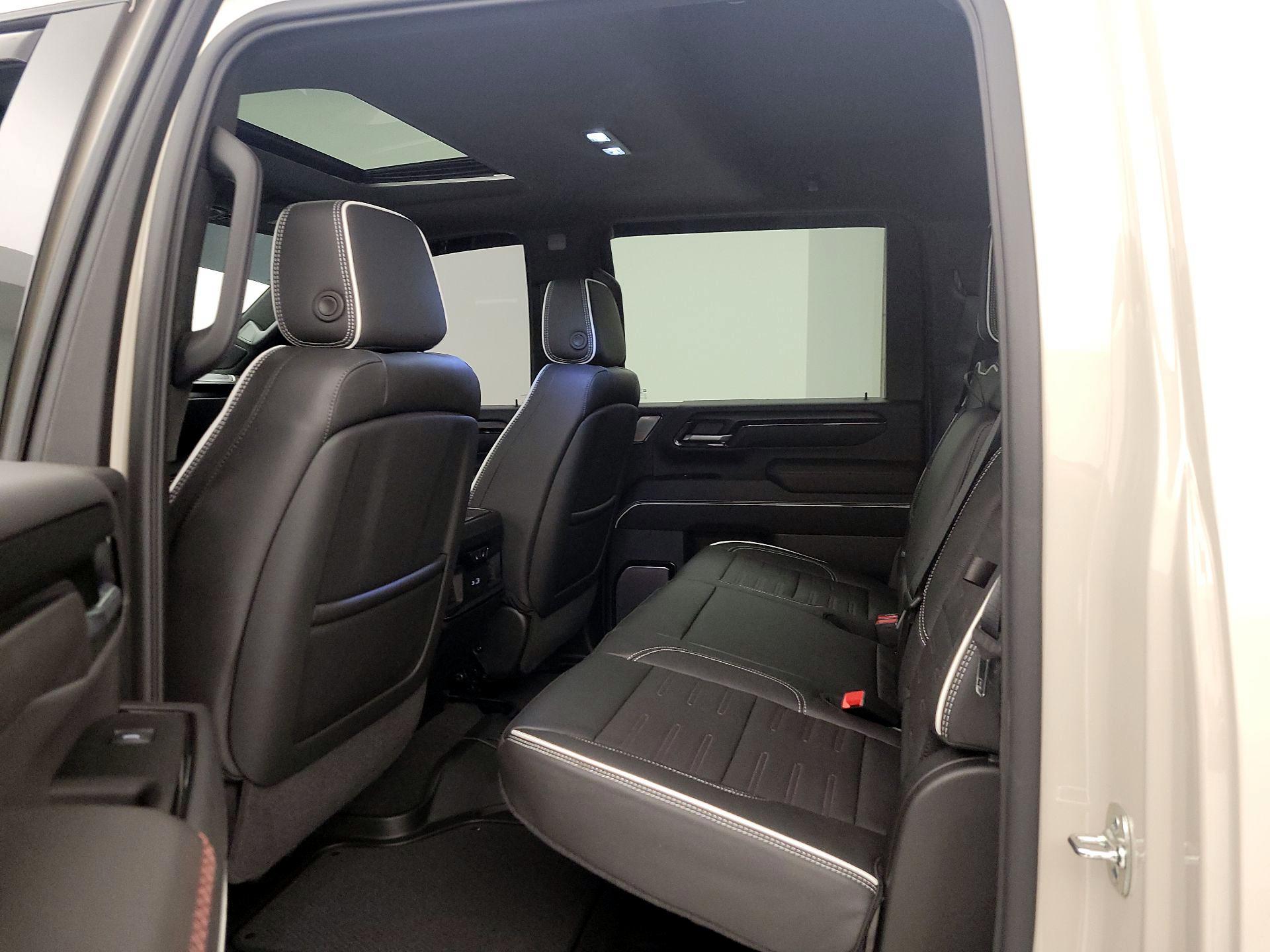Thumbnail: 2026 GMC Sierra 2500 - 20